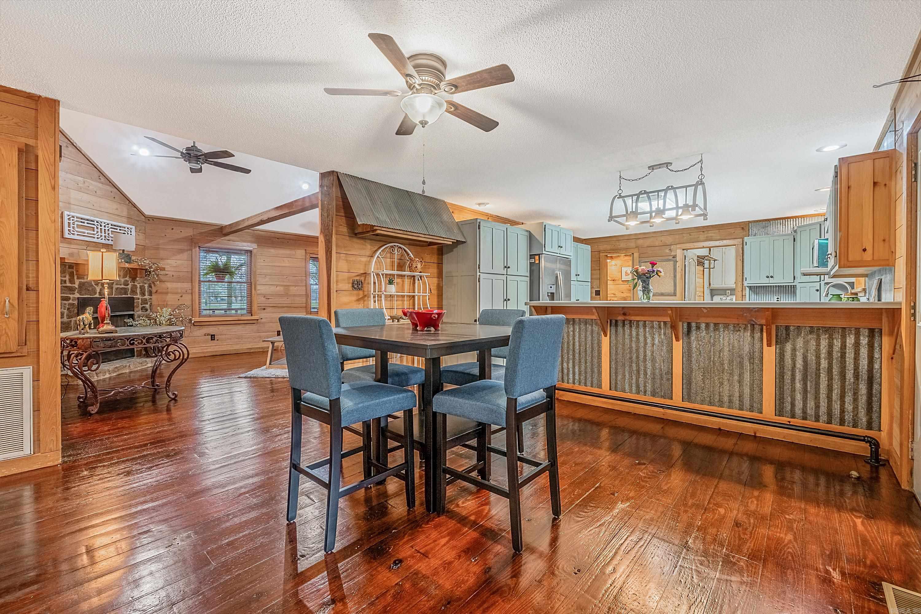 LOUROE LANE S/D - Residential