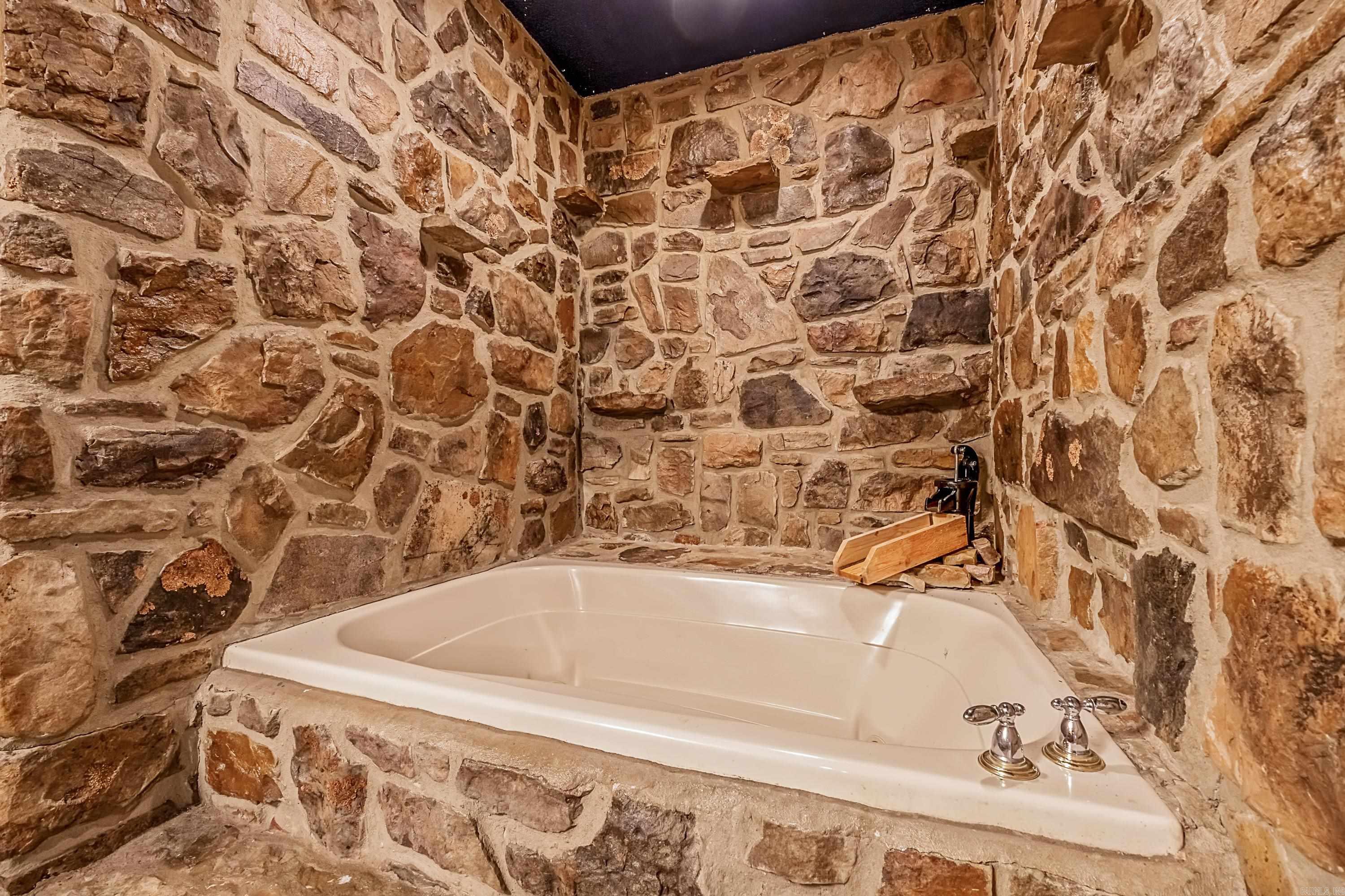 LOUROE LANE S/D - Residential