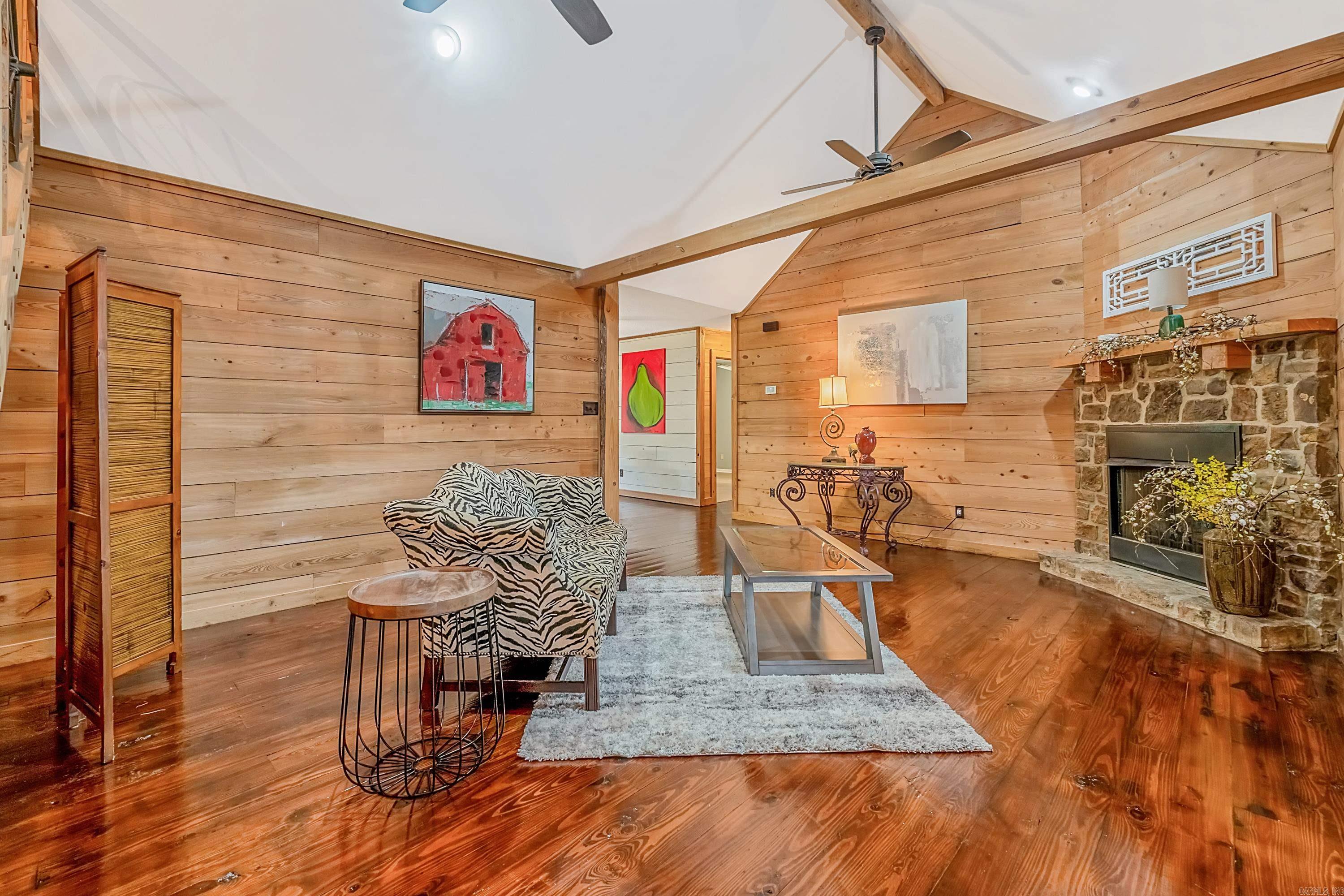 LOUROE LANE S/D - Residential