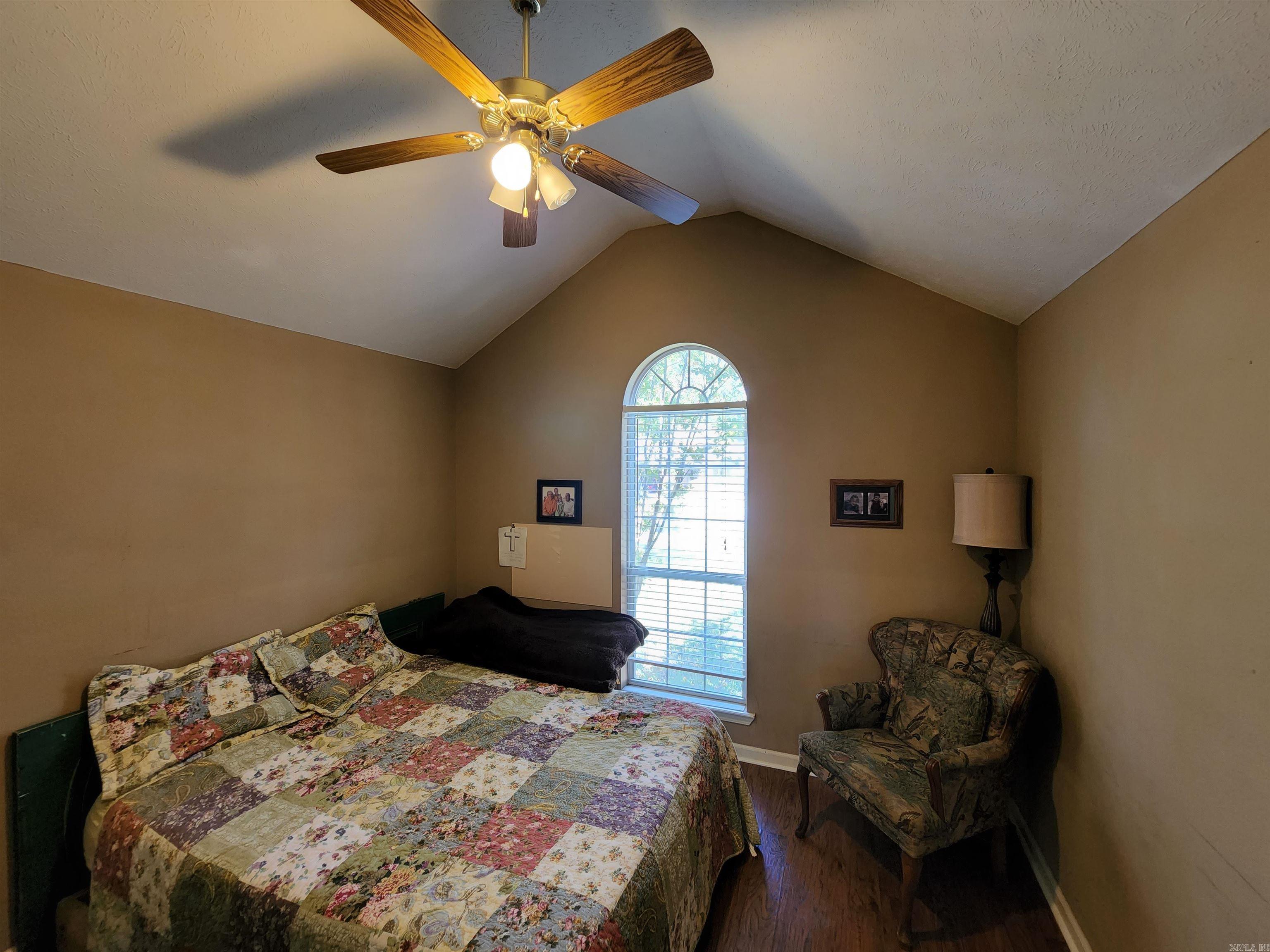 FOX RUNN - Residential