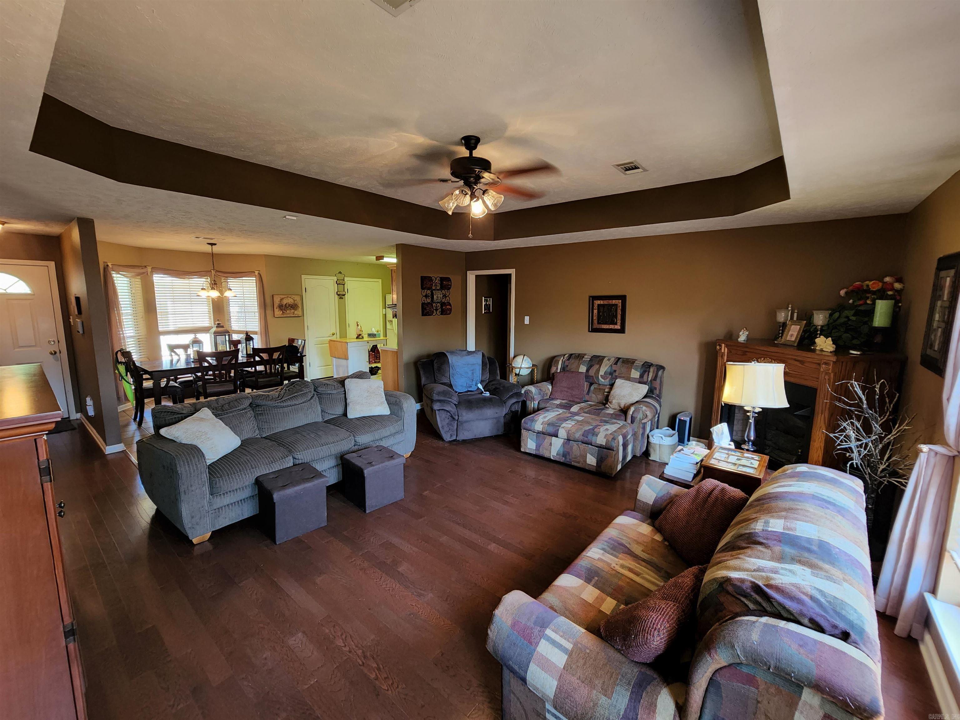 FOX RUNN - Residential