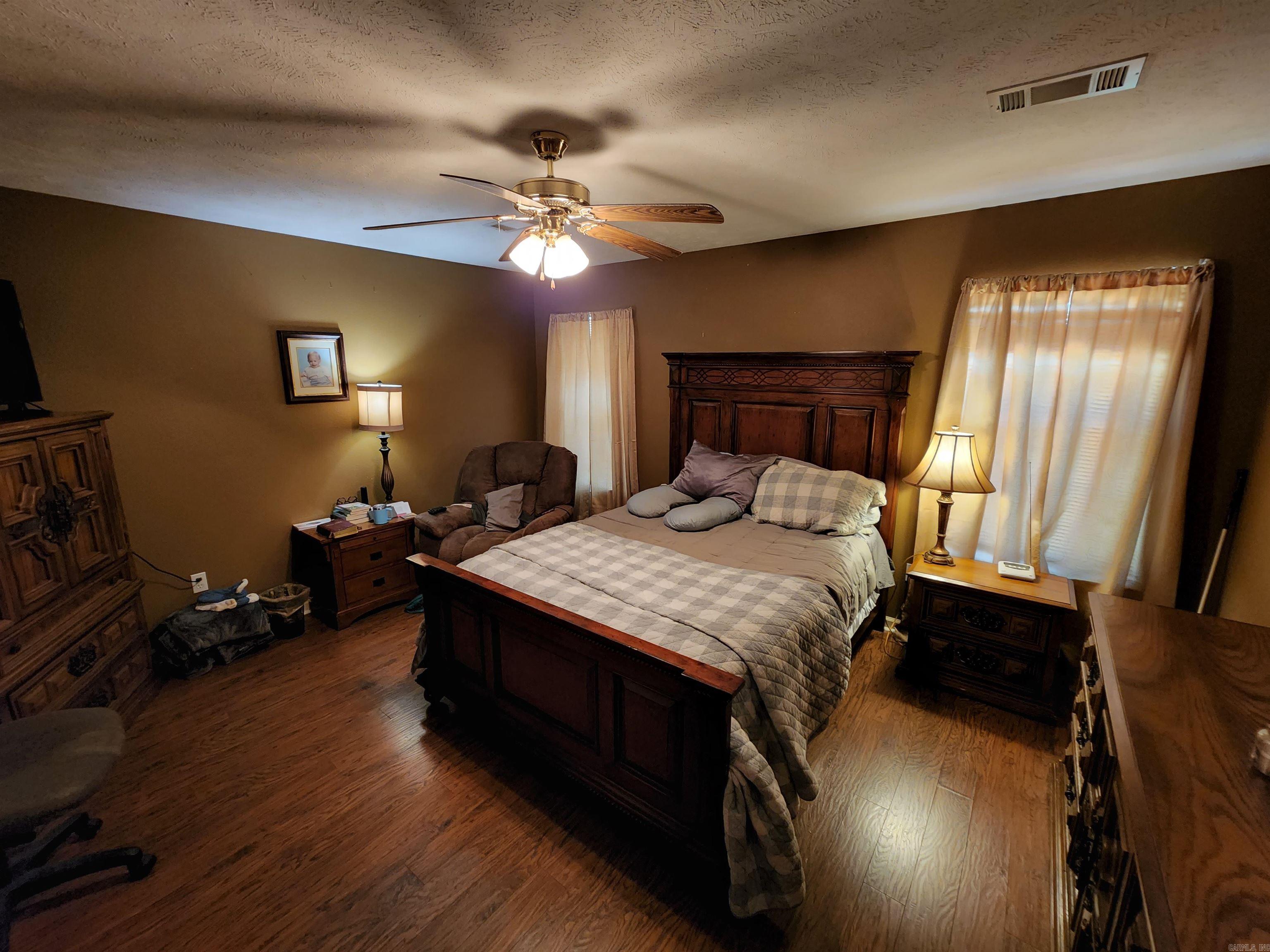 FOX RUNN - Residential