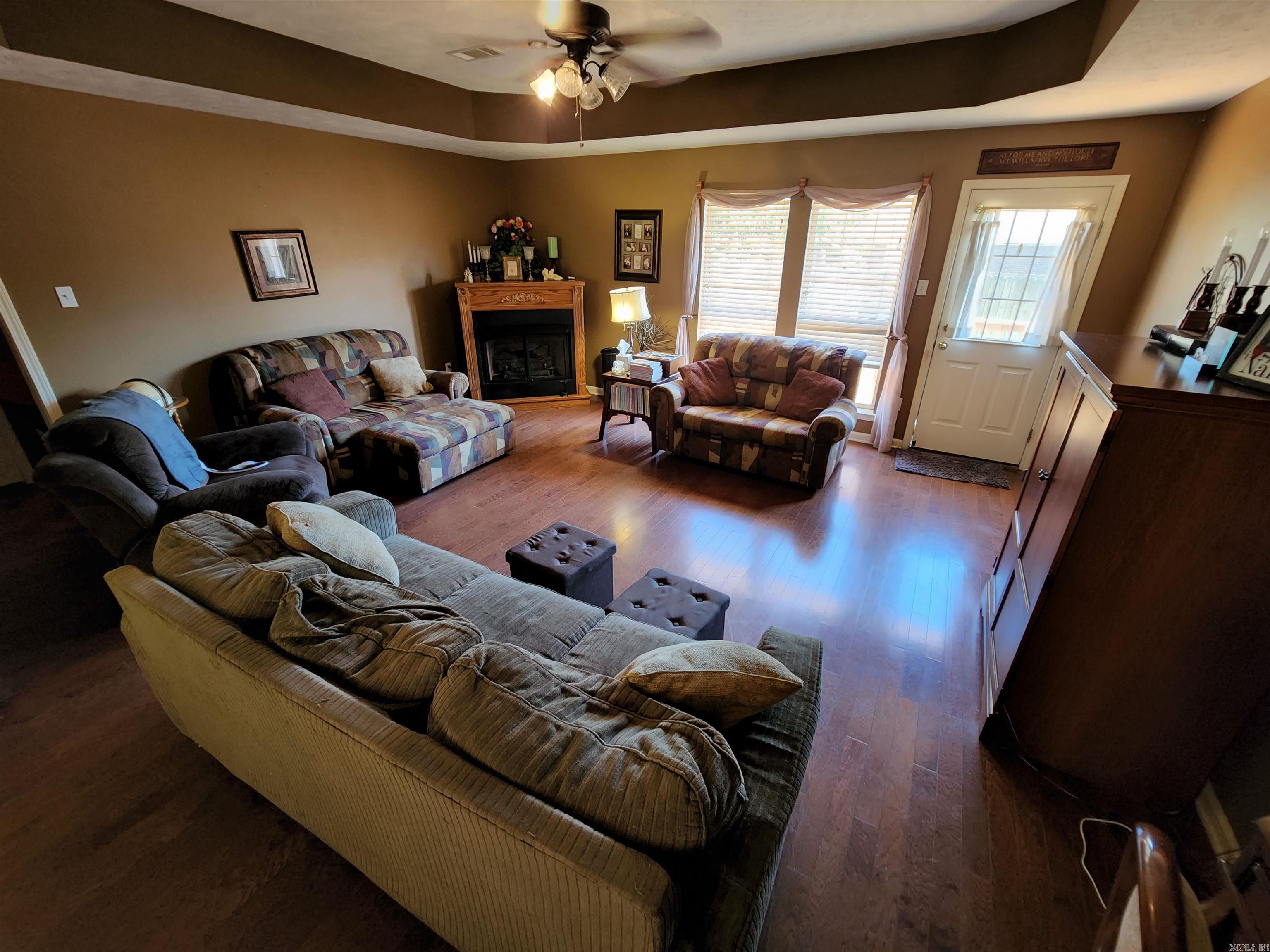 FOX RUNN - Residential