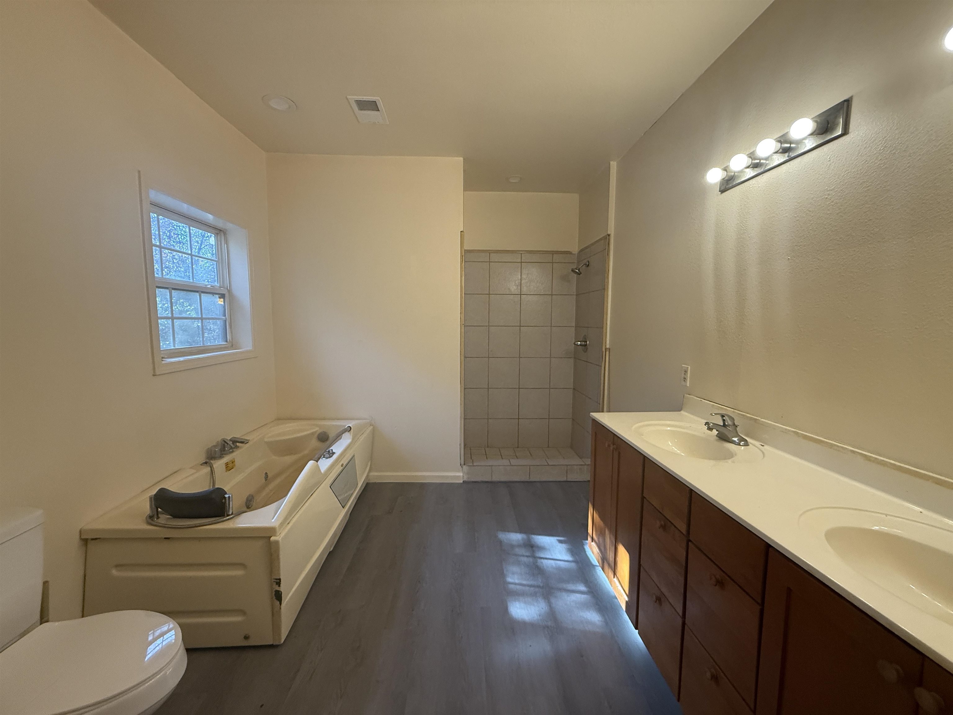 Choctaw Third - Residential Lease