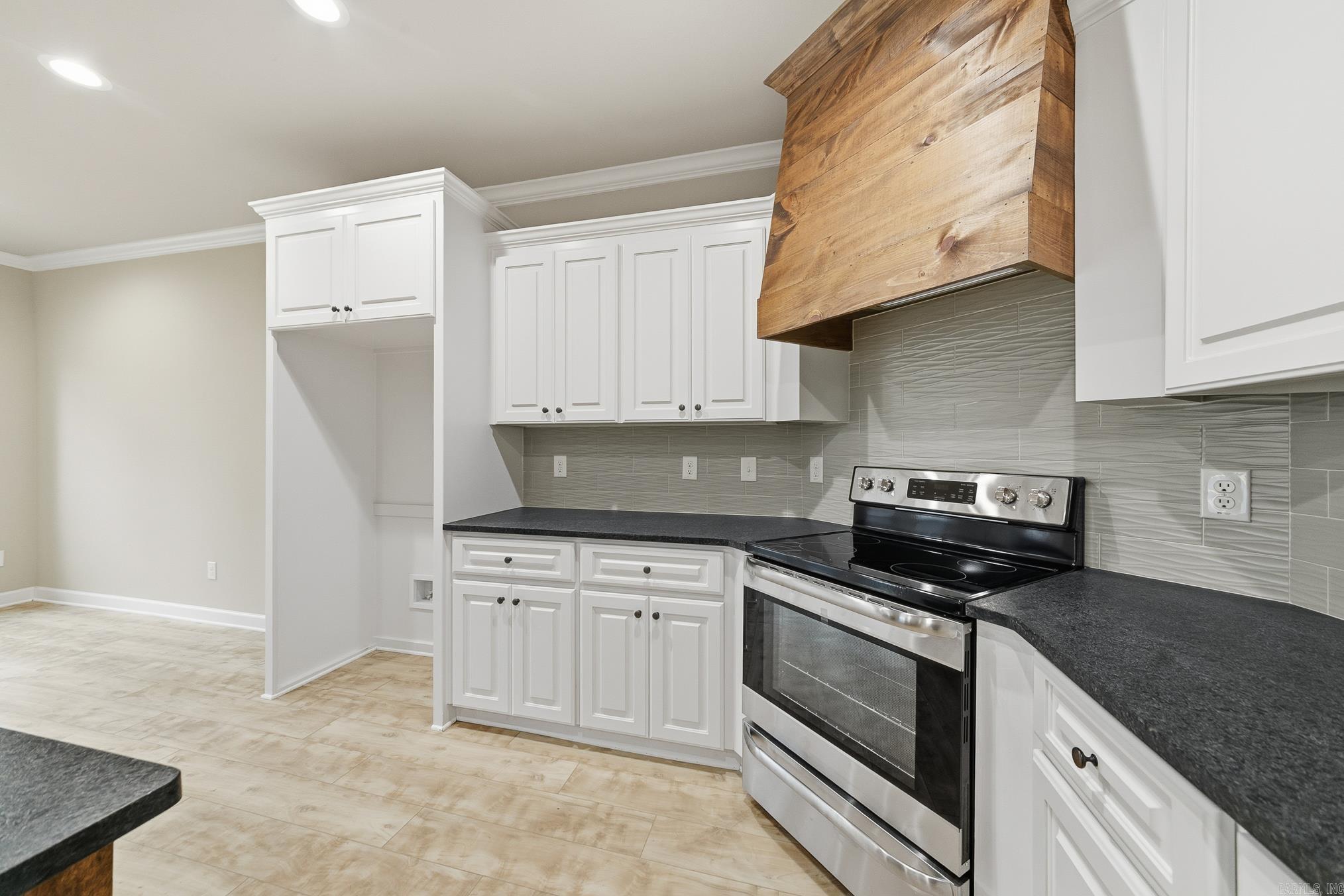 HIDDEN VALLEY ESTATES - Residential