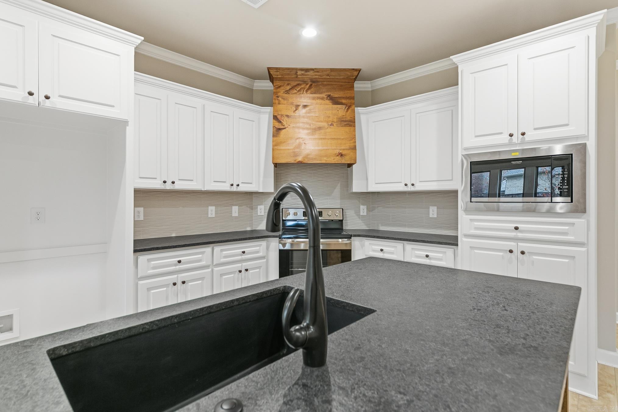 HIDDEN VALLEY ESTATES - Residential