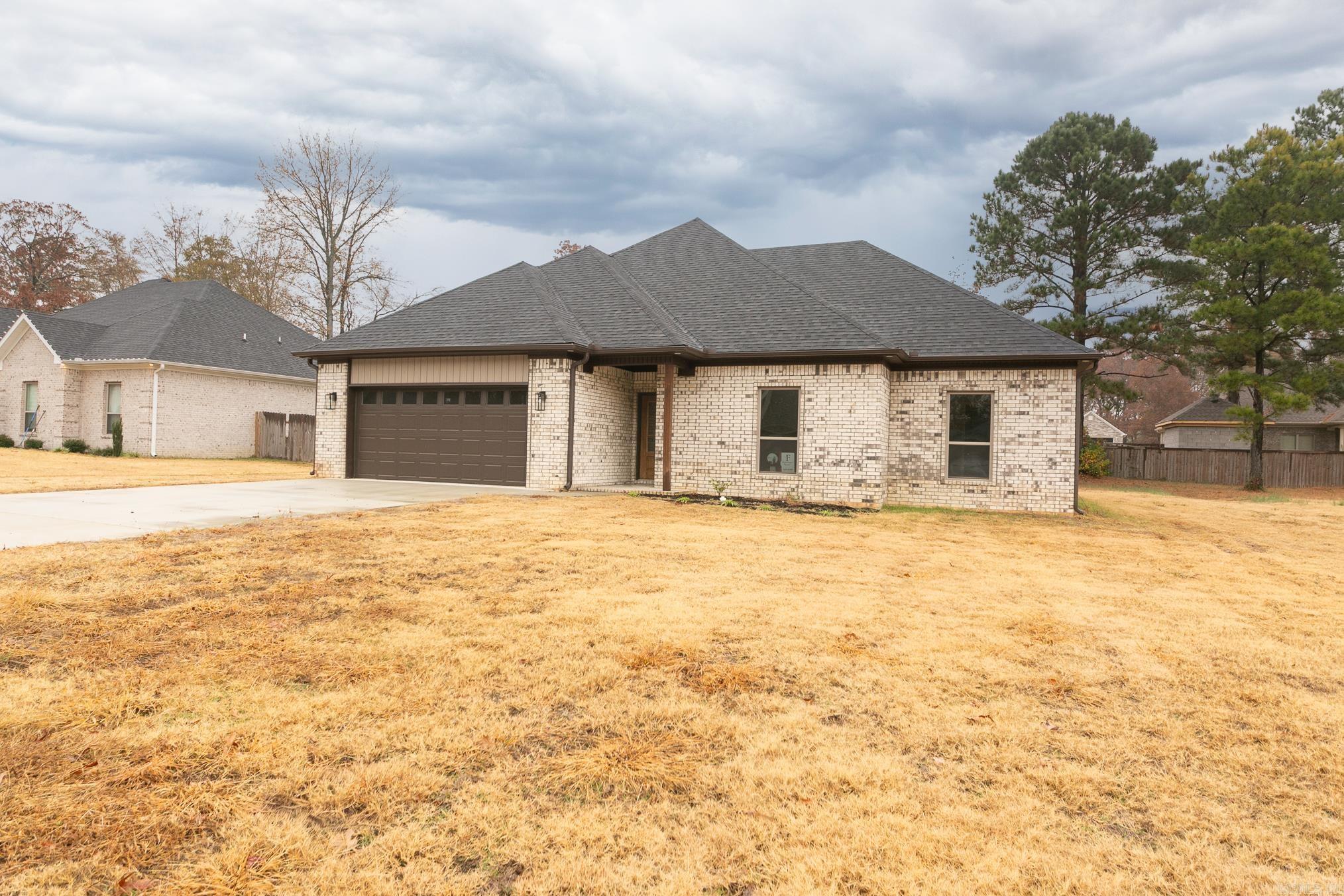 HIDDEN VALLEY ESTATES - Residential