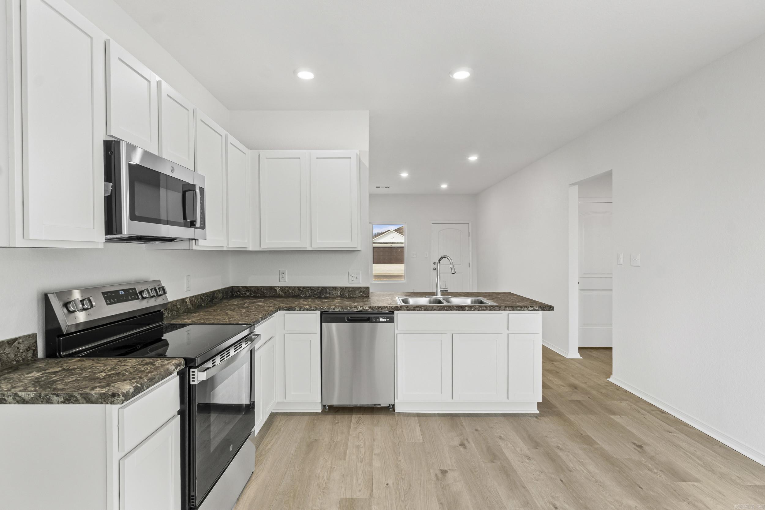 HILL FARM - Residential