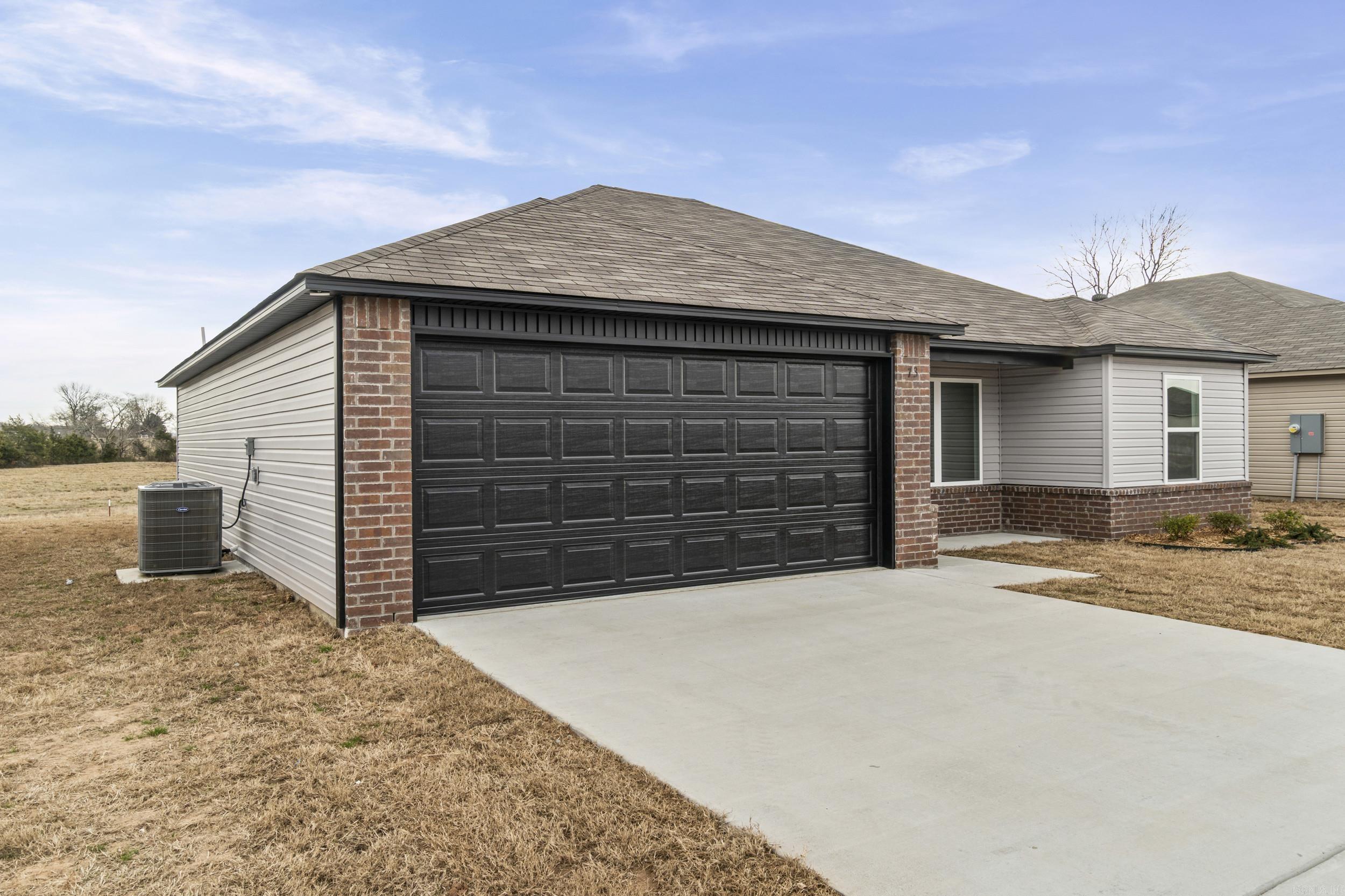 HILL FARM - Residential