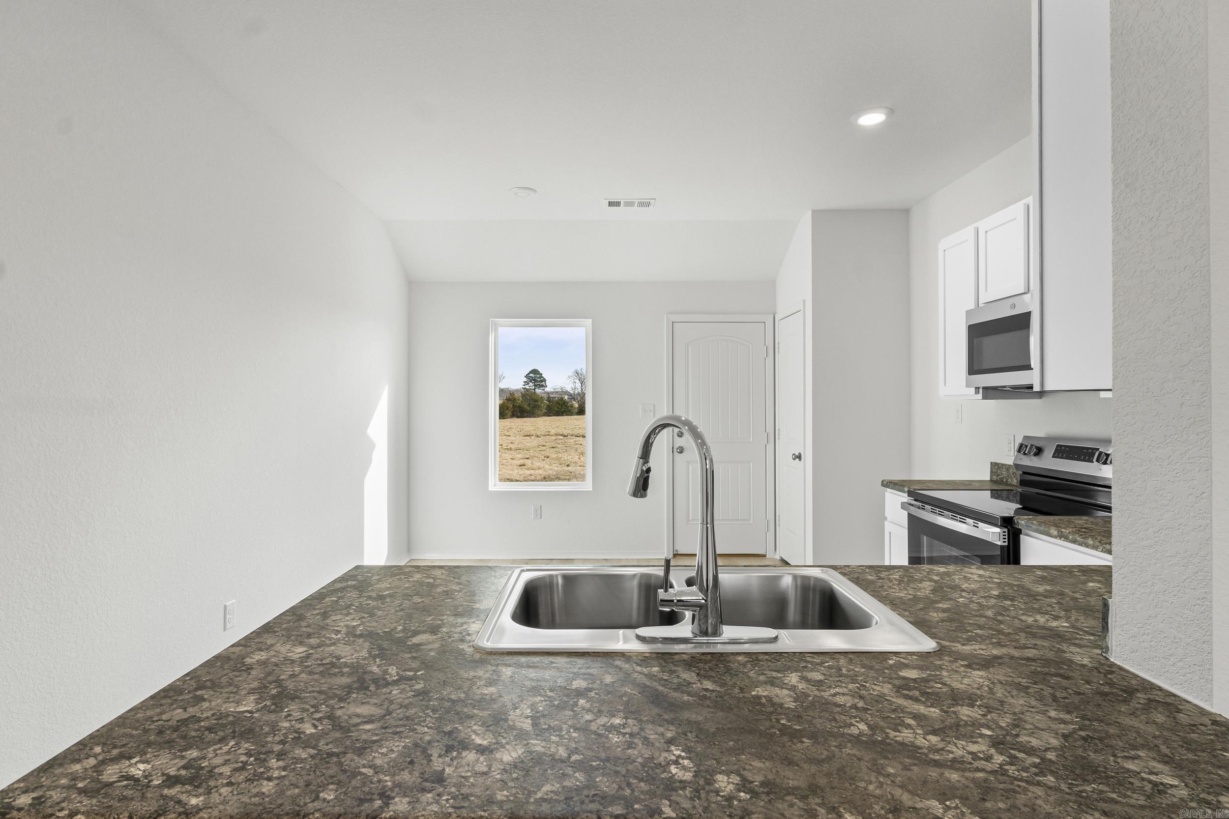 HILL FARM - Residential