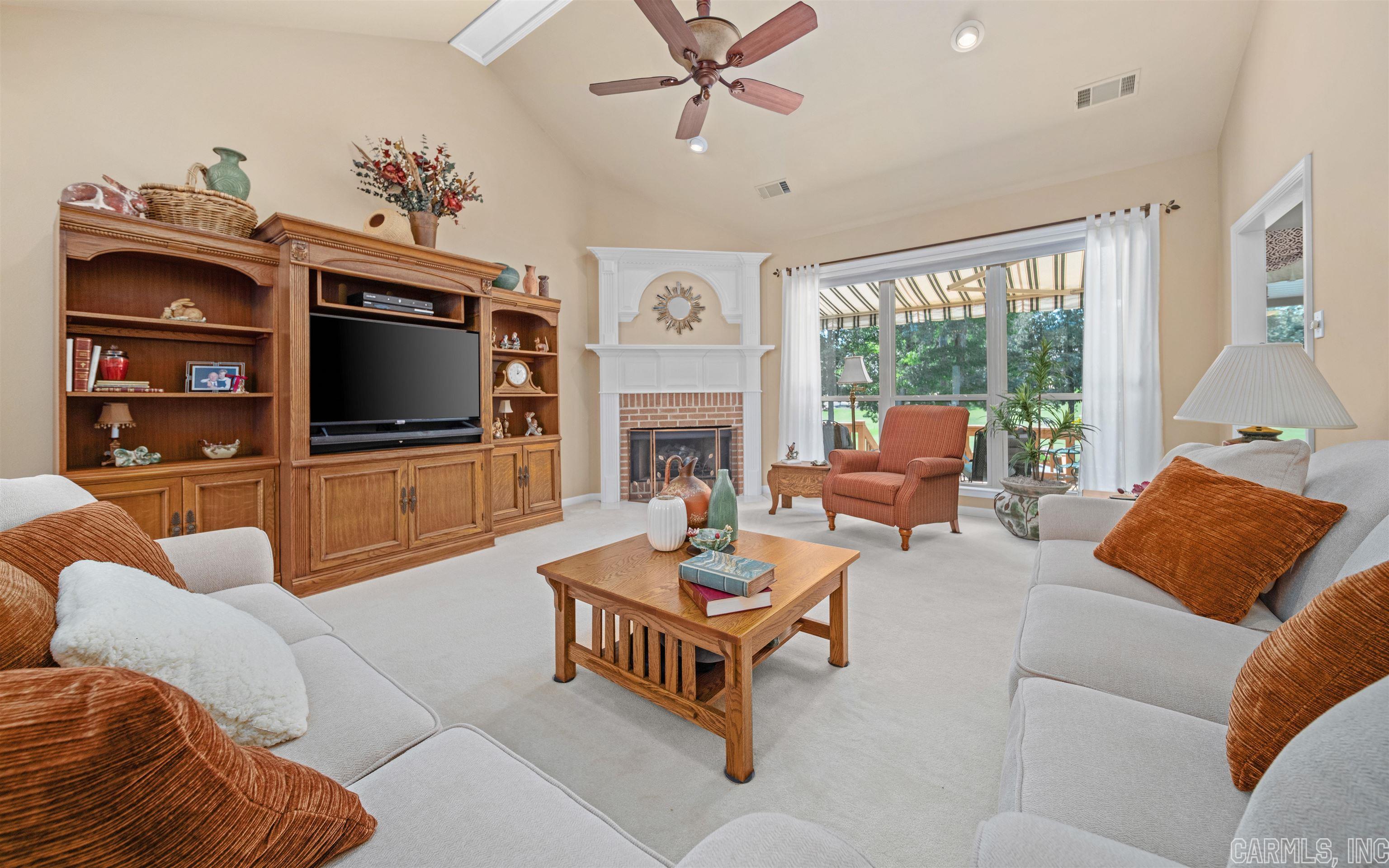 Sergio - Residential