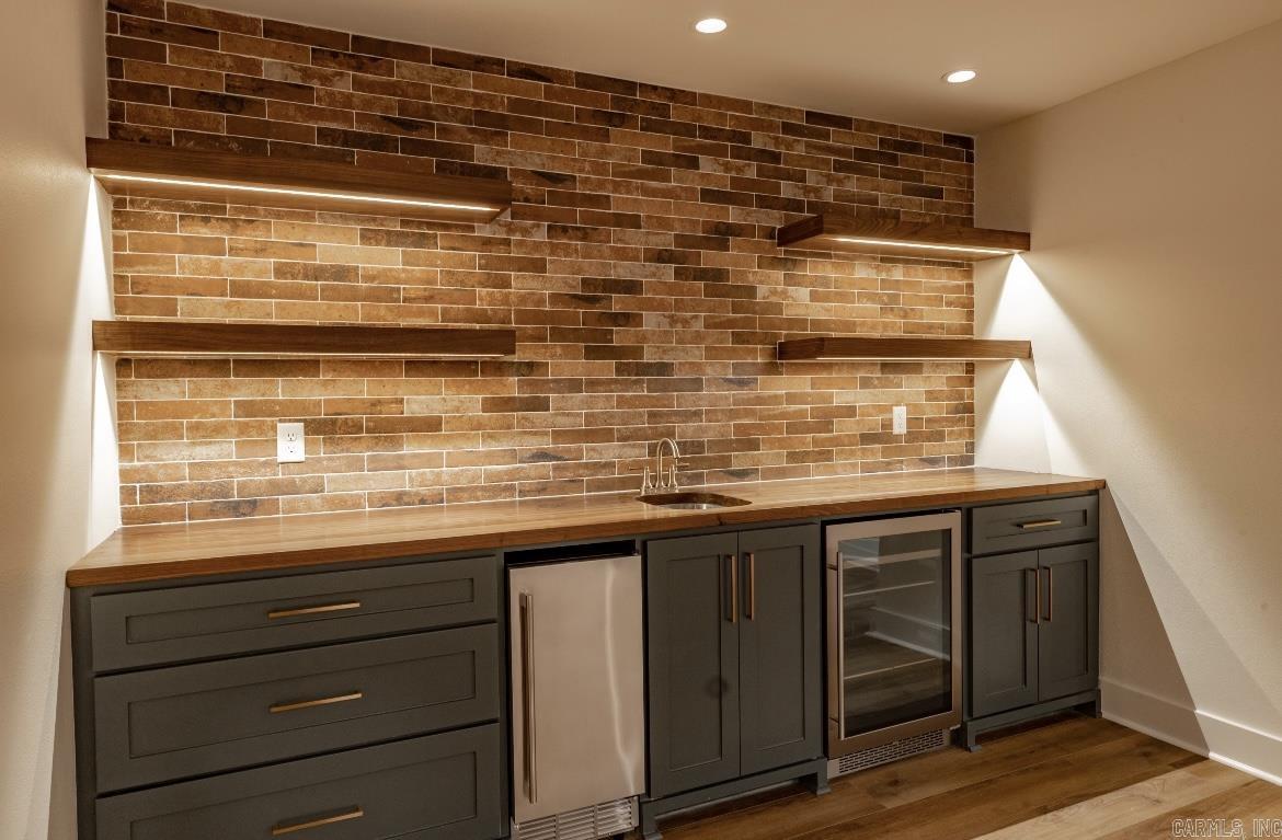 WATERVIEW ESTATES - Residential