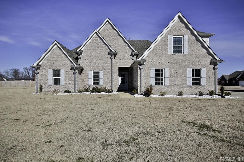 RUSTLING OAKS - Residential