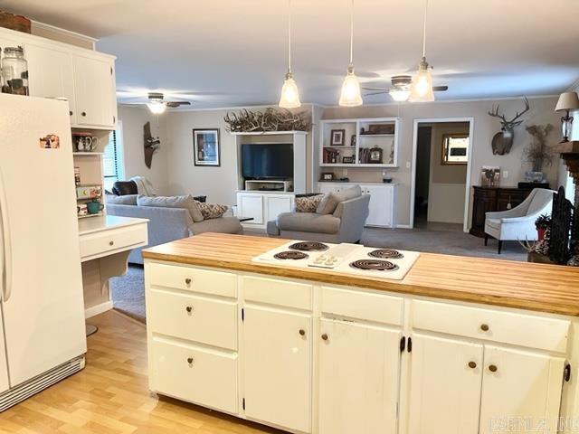 CHEROKEE WEST - Residential