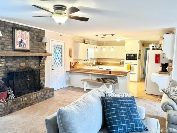 CHEROKEE WEST - Residential