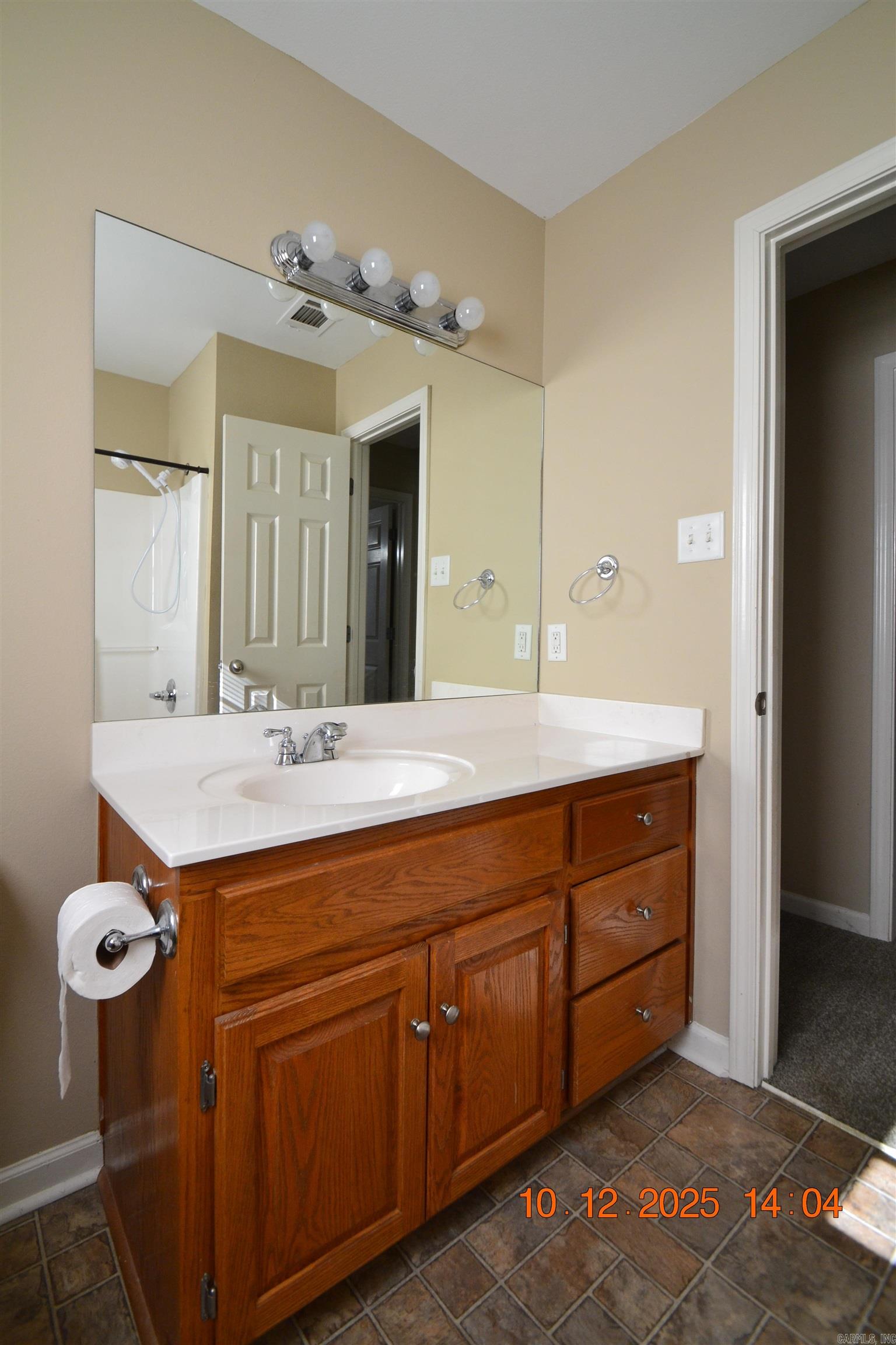 MEADOWLAKE - Residential