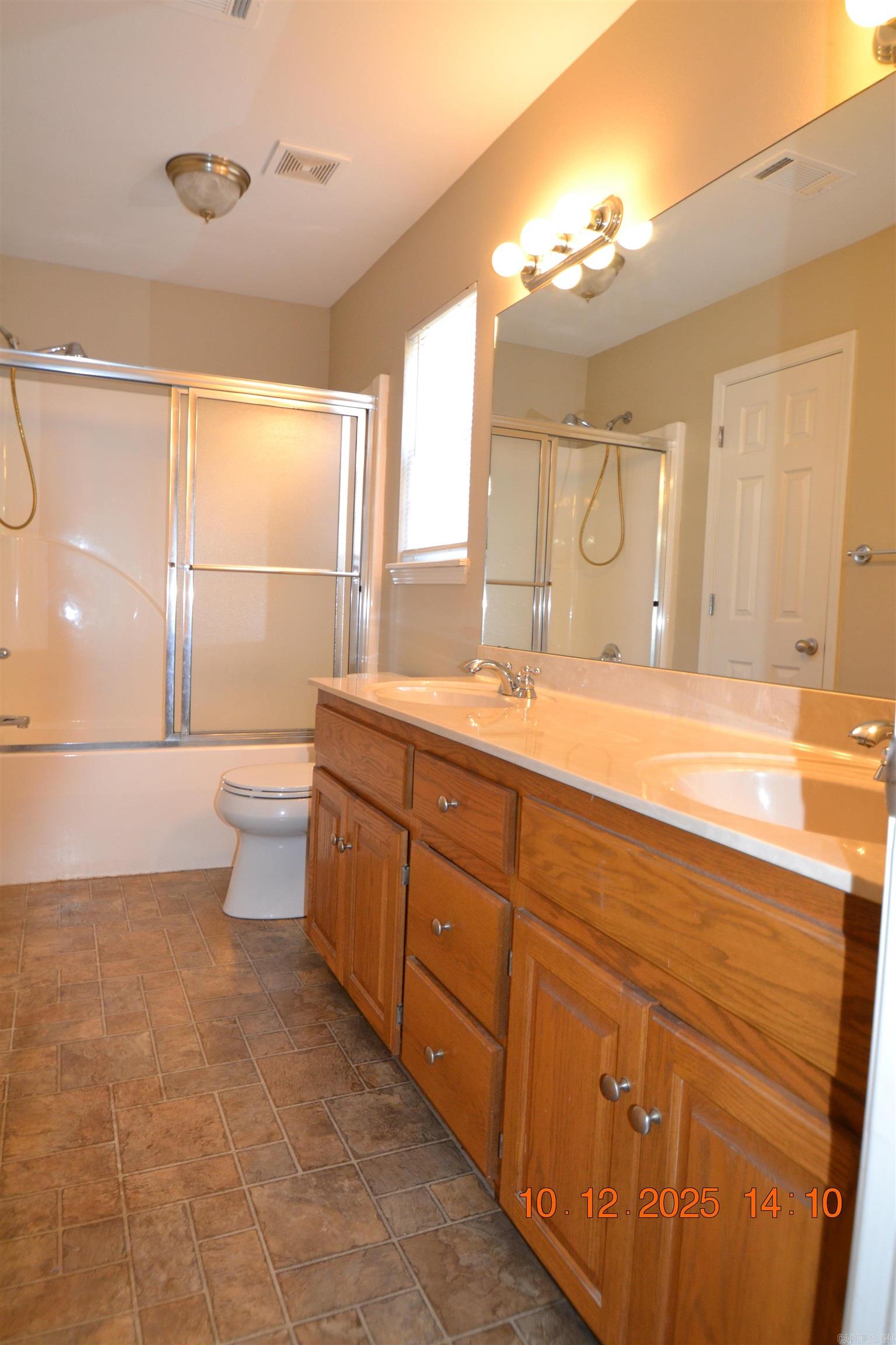 MEADOWLAKE - Residential