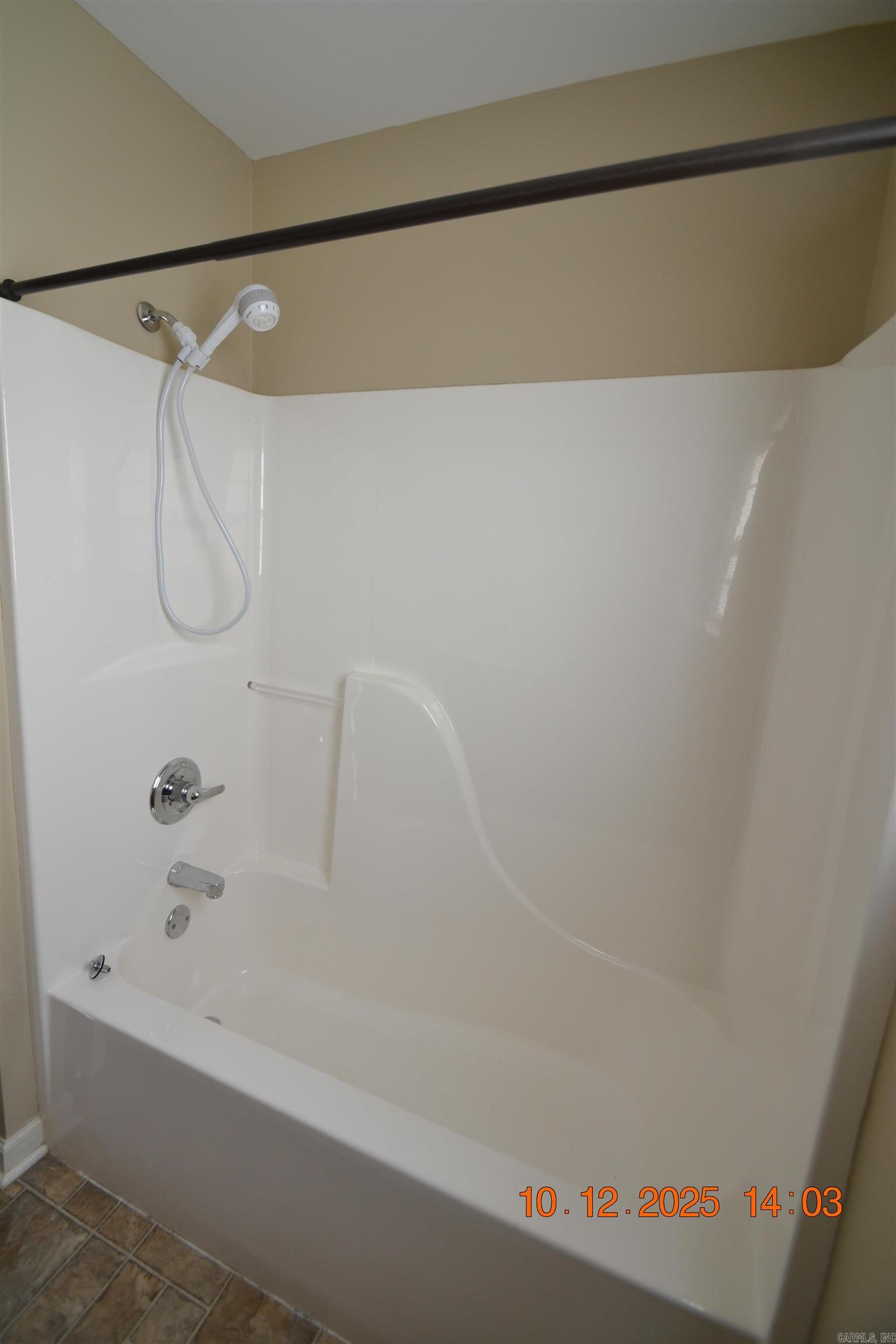 MEADOWLAKE - Residential