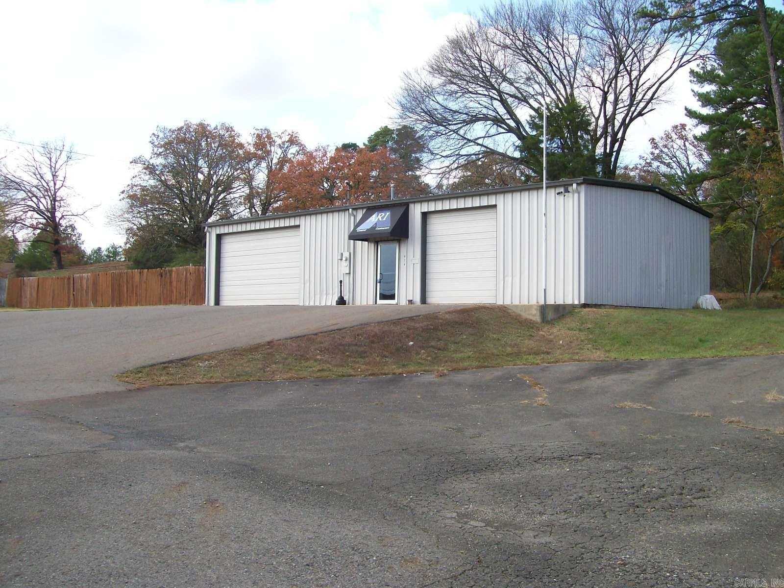 Seastrunk JR - Commercial Sale