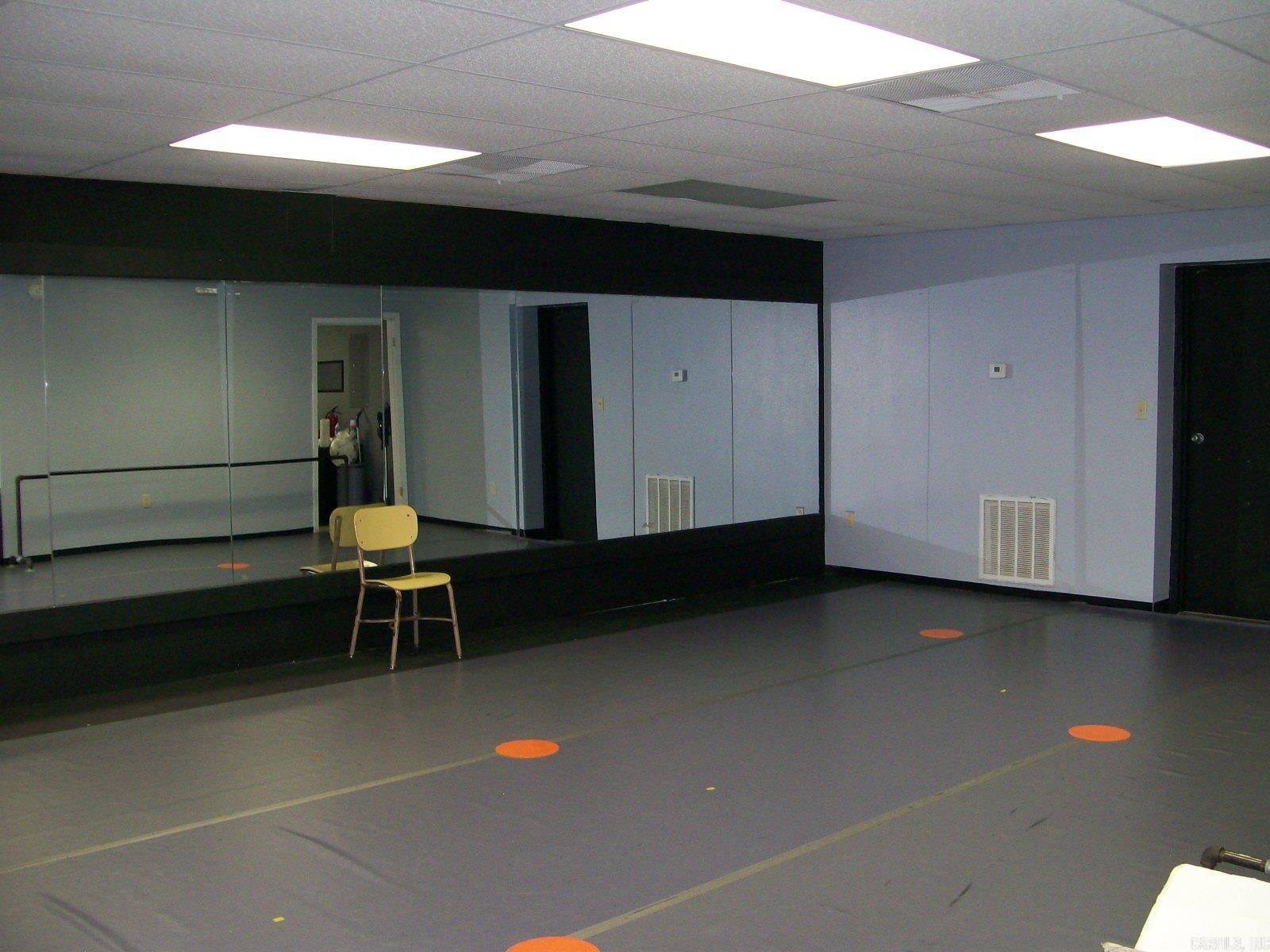 Seastrunk JR - Commercial Sale