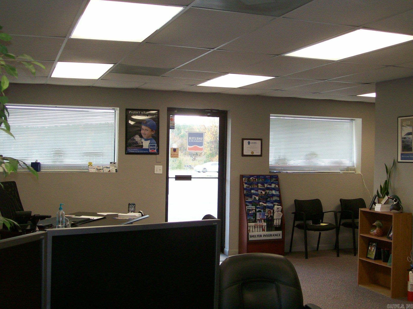 Seastrunk JR - Commercial Sale