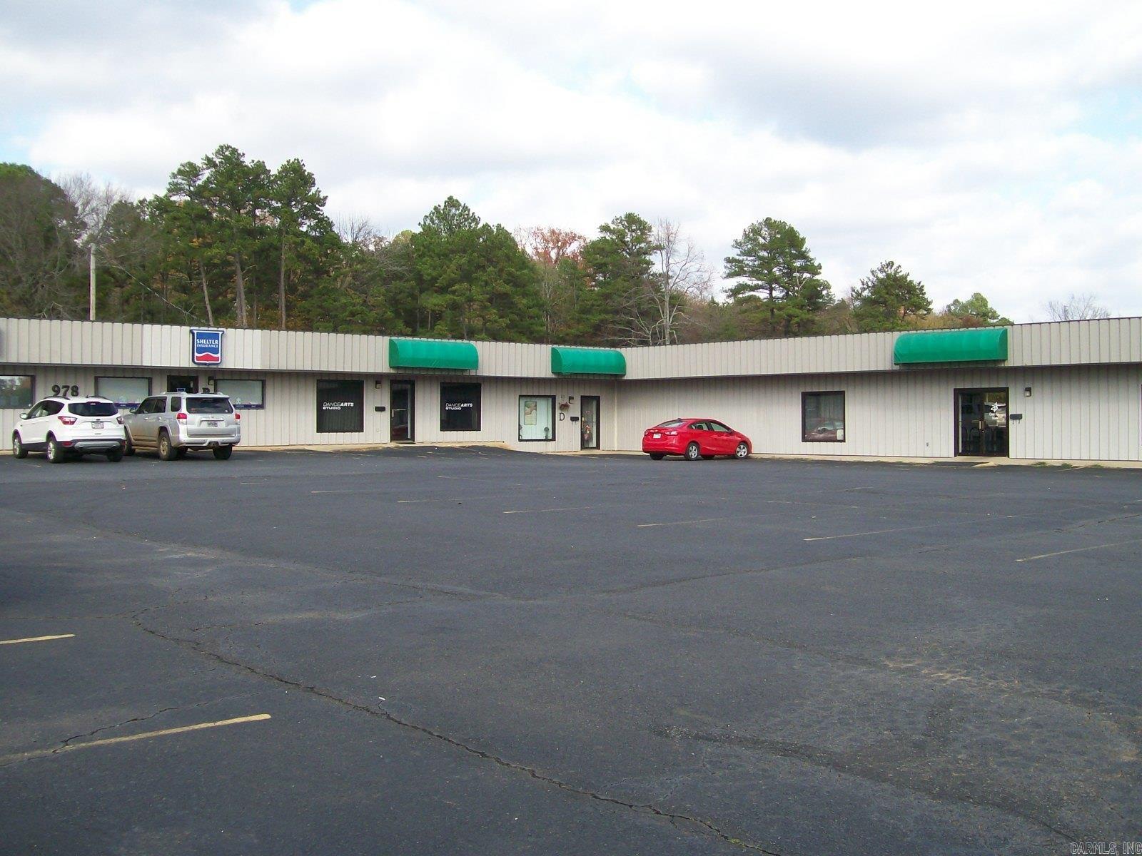 Seastrunk JR - Commercial Sale