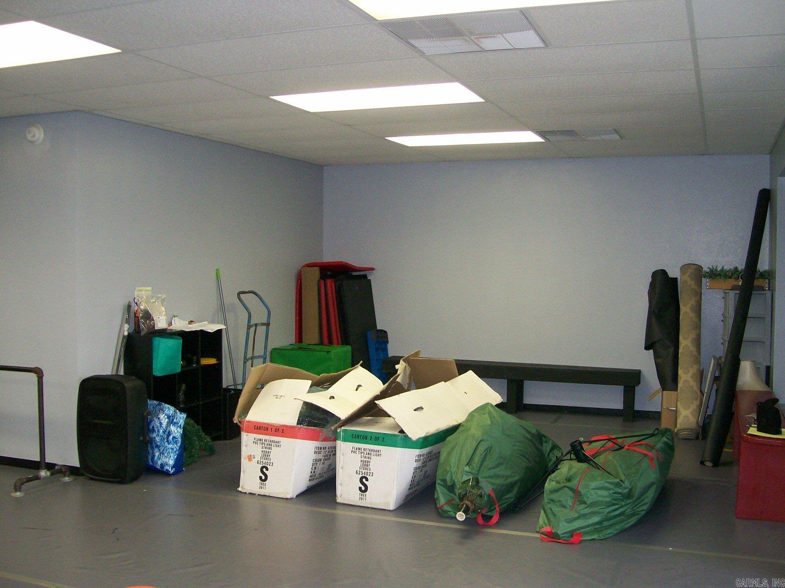 Seastrunk JR - Commercial Sale