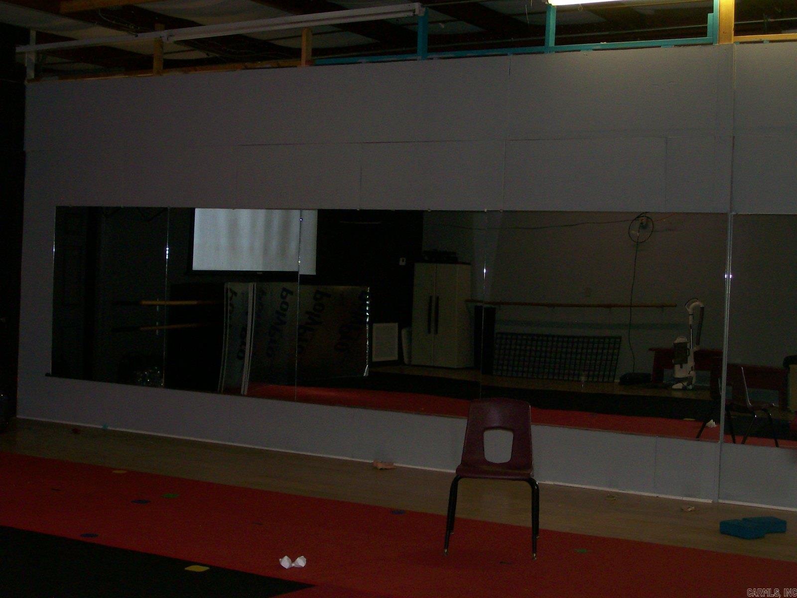 Seastrunk JR - Commercial Sale