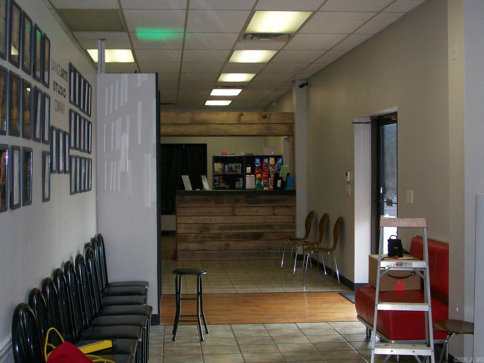 Seastrunk JR - Commercial Sale