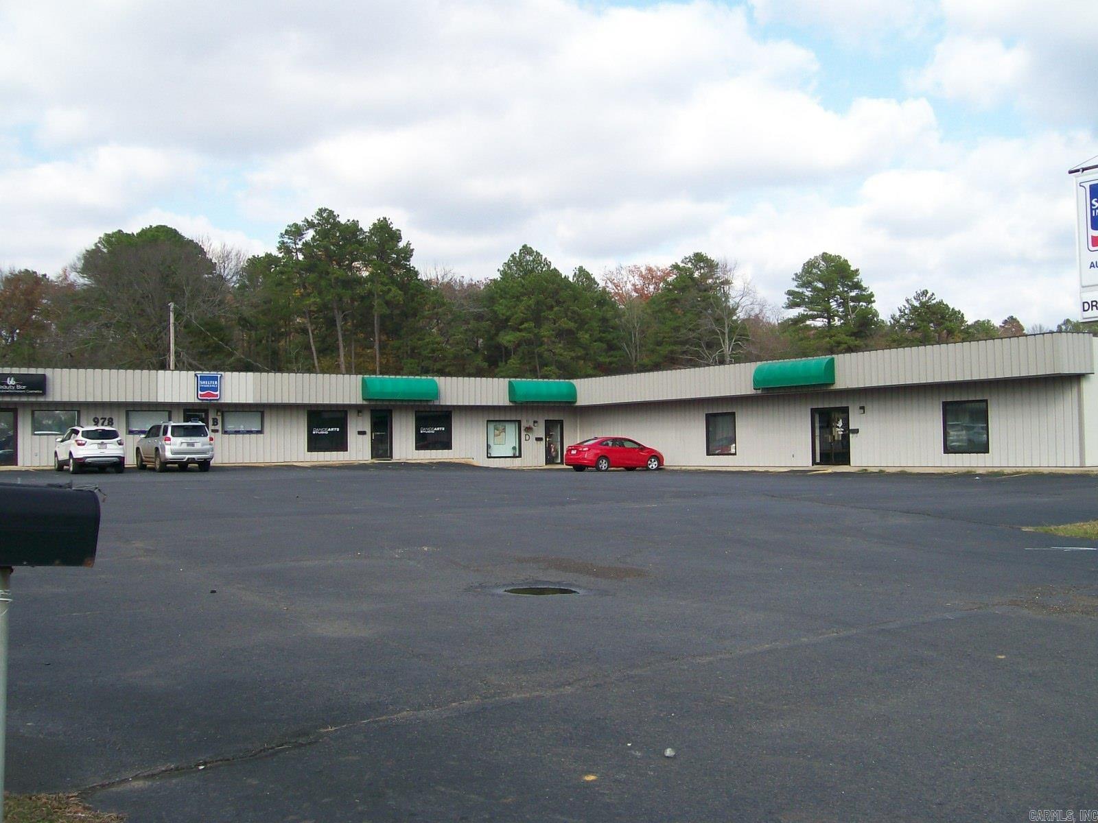 Seastrunk JR - Commercial Sale