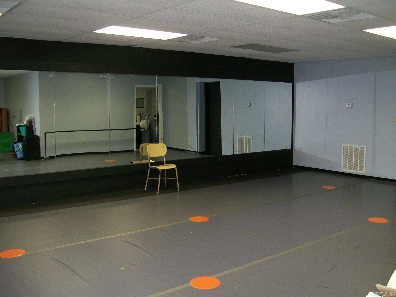 Seastrunk JR - Commercial Sale