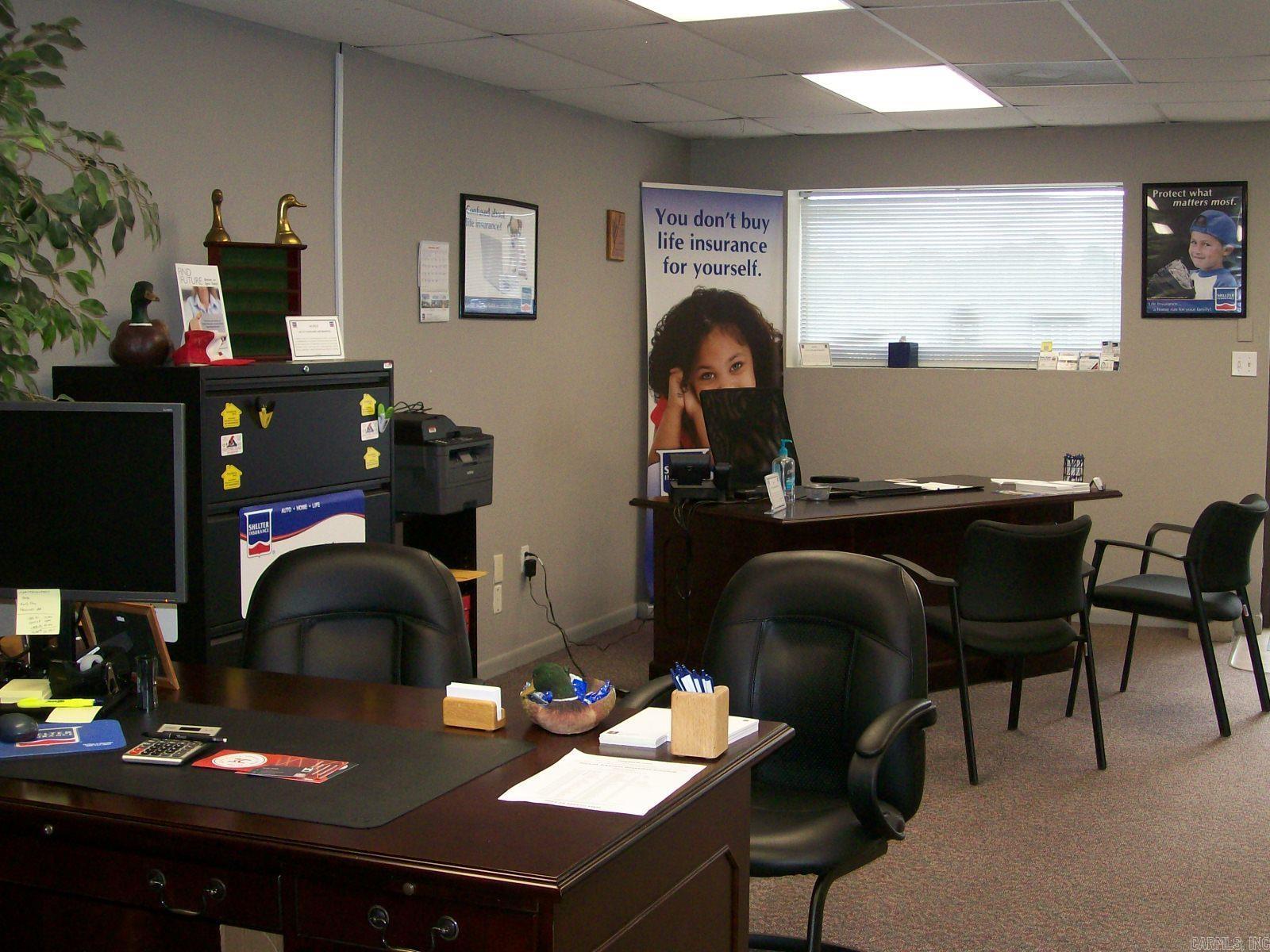 Seastrunk JR - Commercial Sale