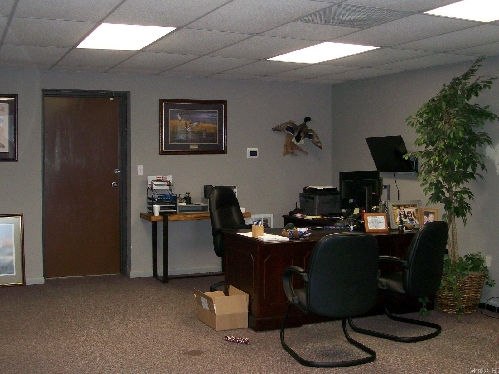 Seastrunk JR - Commercial Sale