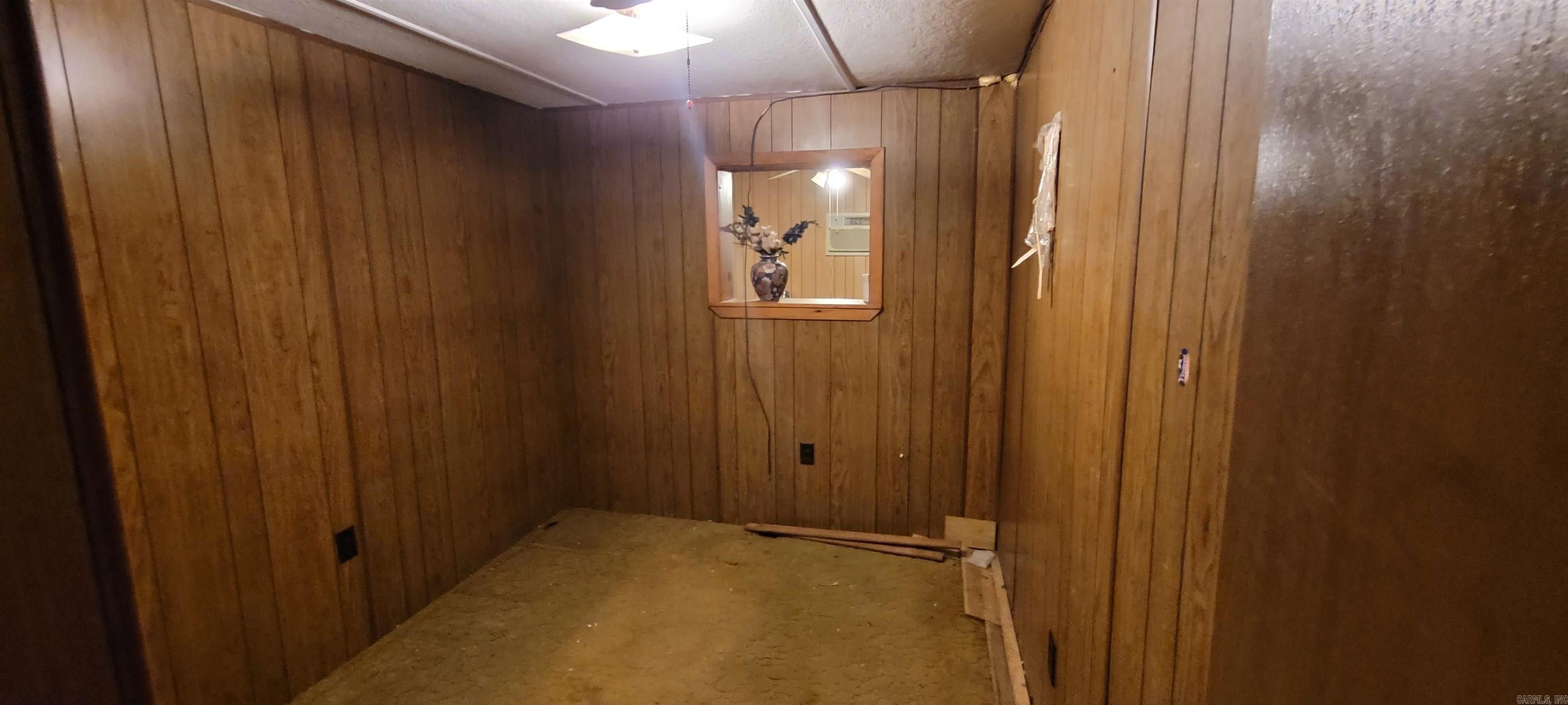 NEW ADDITION 1904 (E OF JACKSON) - Residential