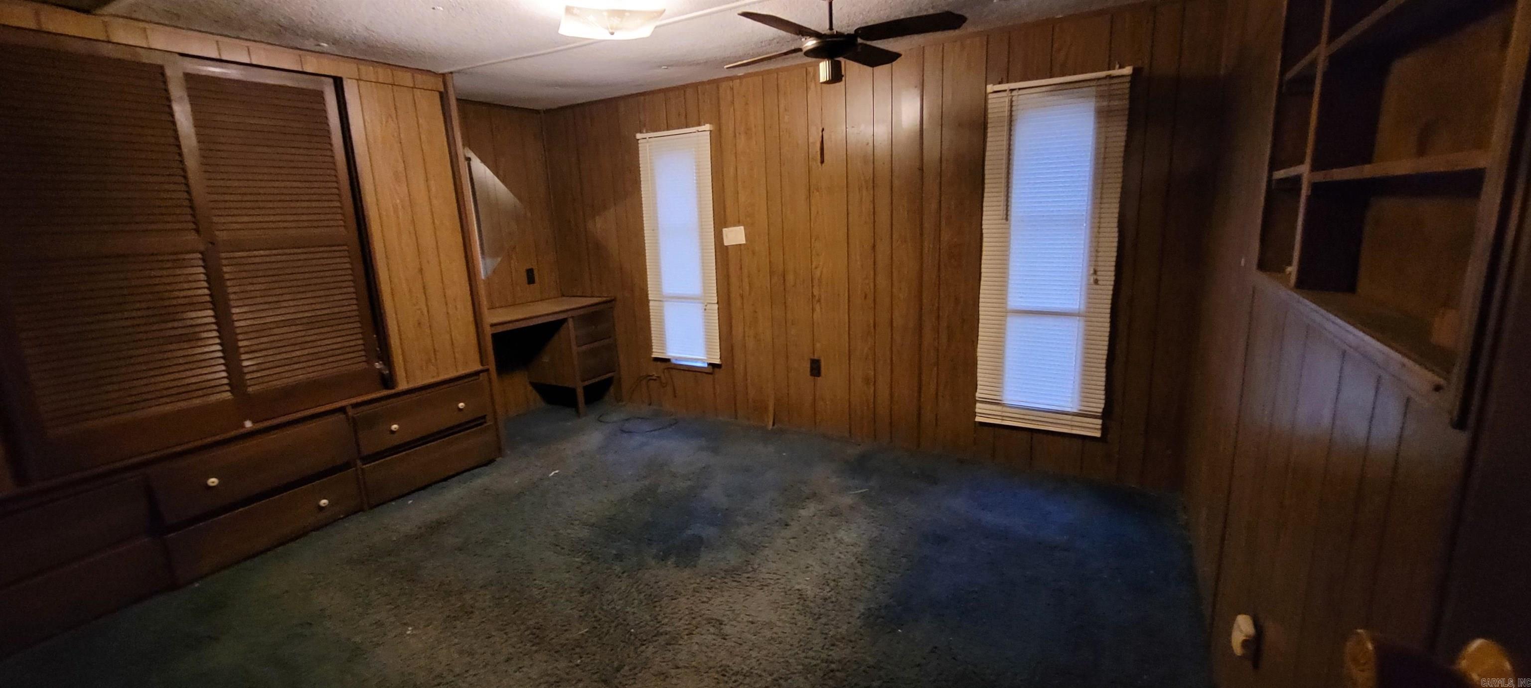 NEW ADDITION 1904 (E OF JACKSON) - Residential