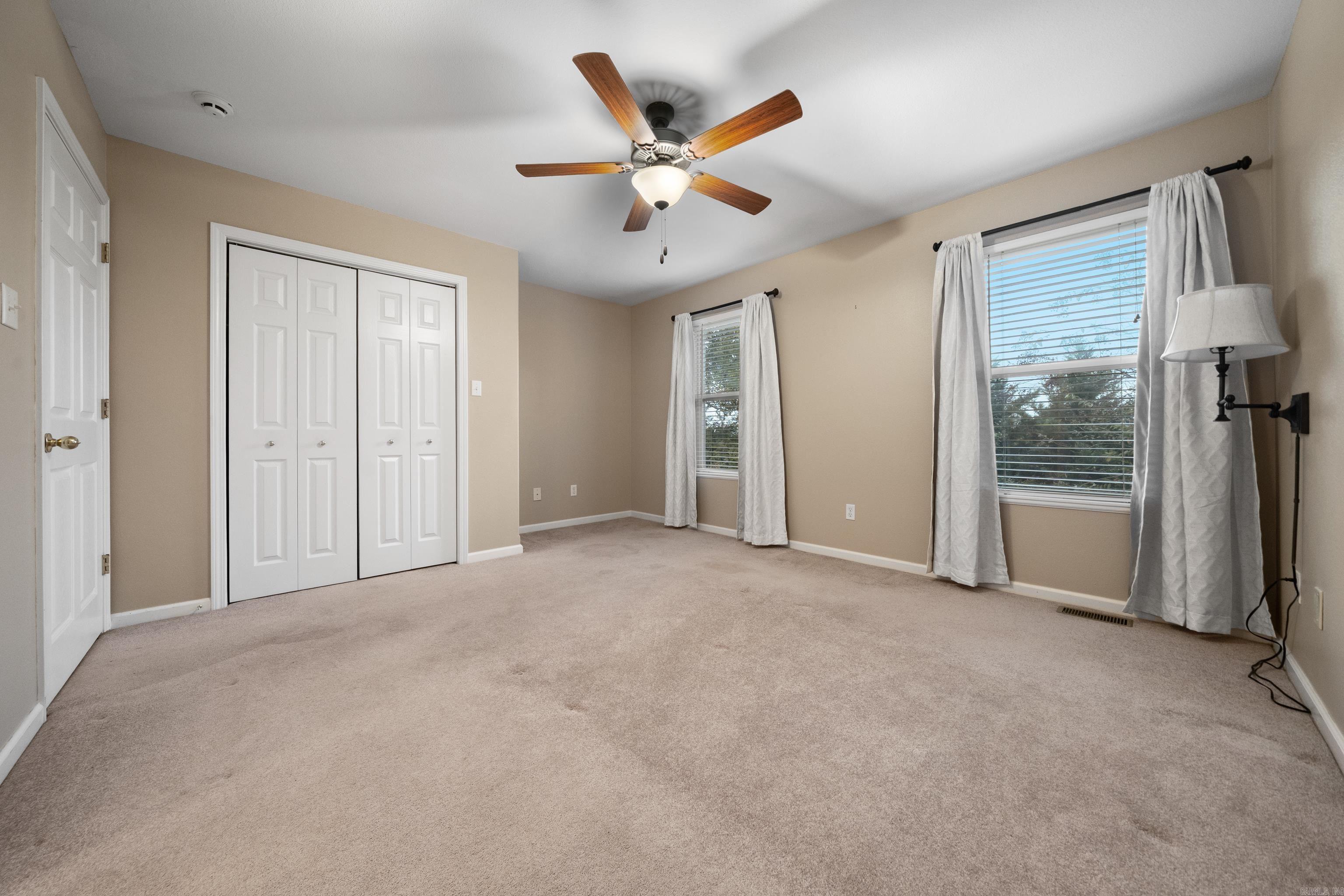 HUNTERS COVE - Residential