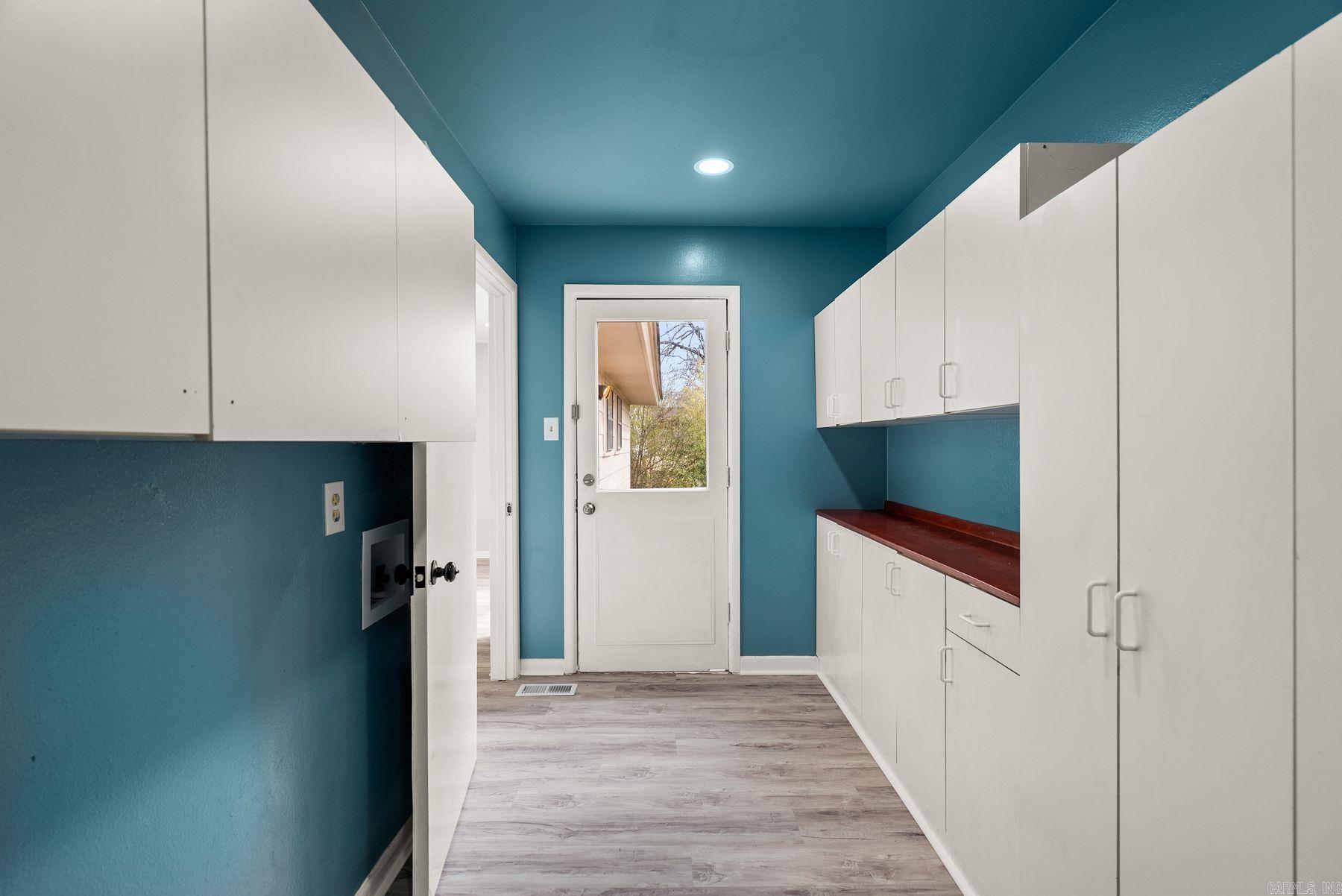 ELLIS ACRES - Residential