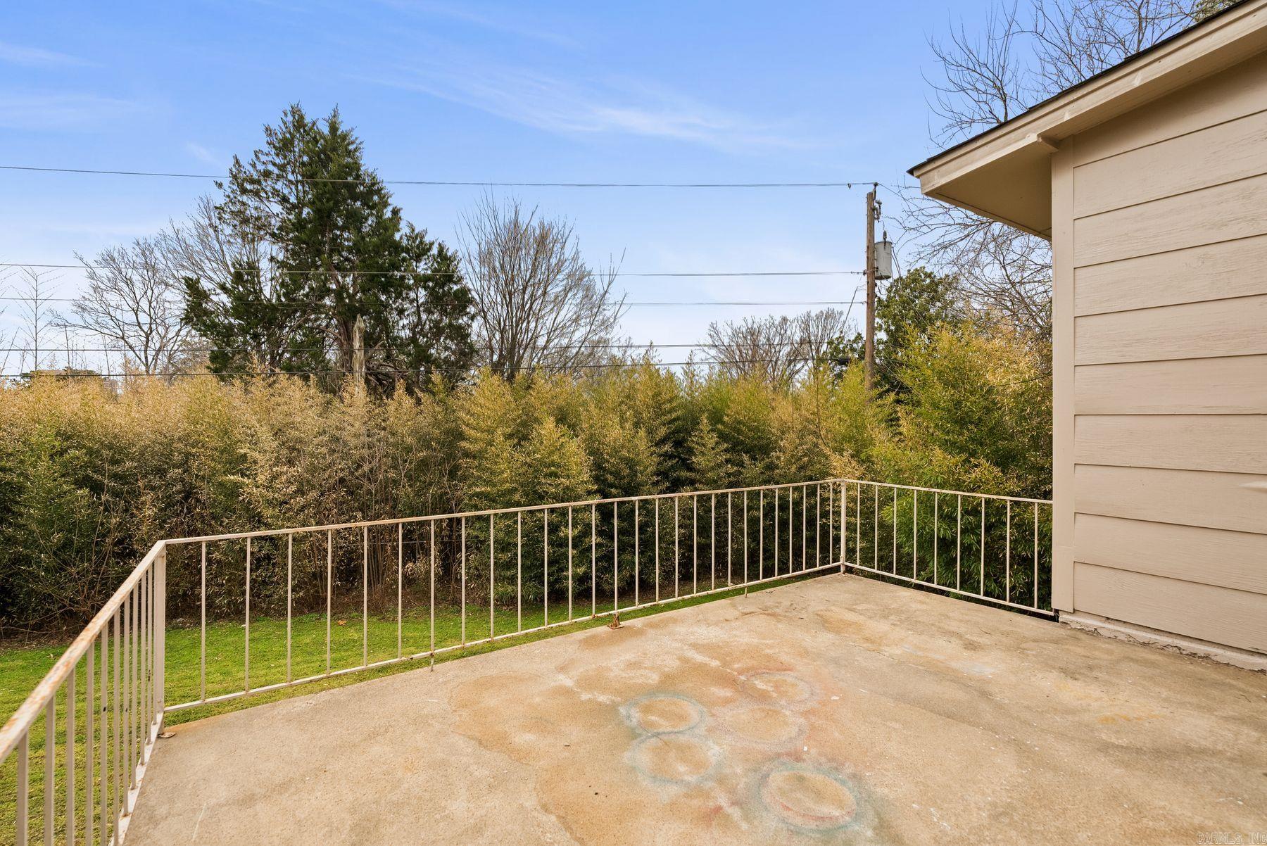 ELLIS ACRES - Residential