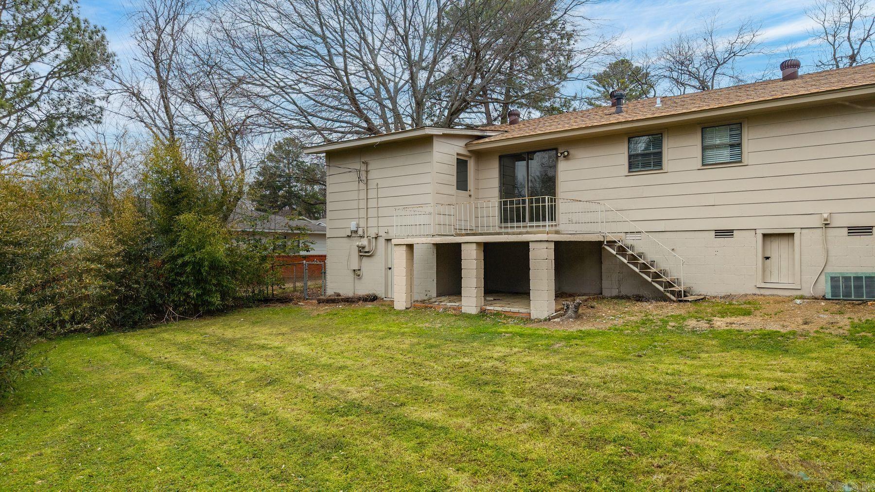 ELLIS ACRES - Residential