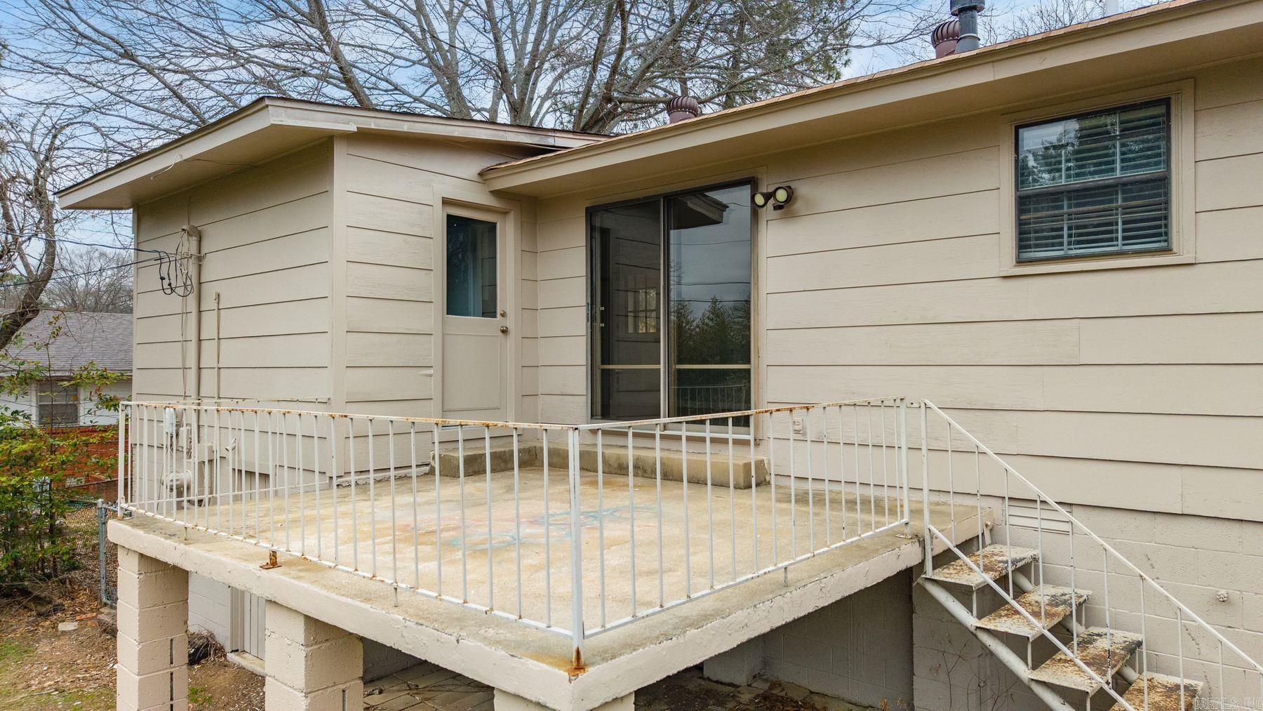 ELLIS ACRES - Residential