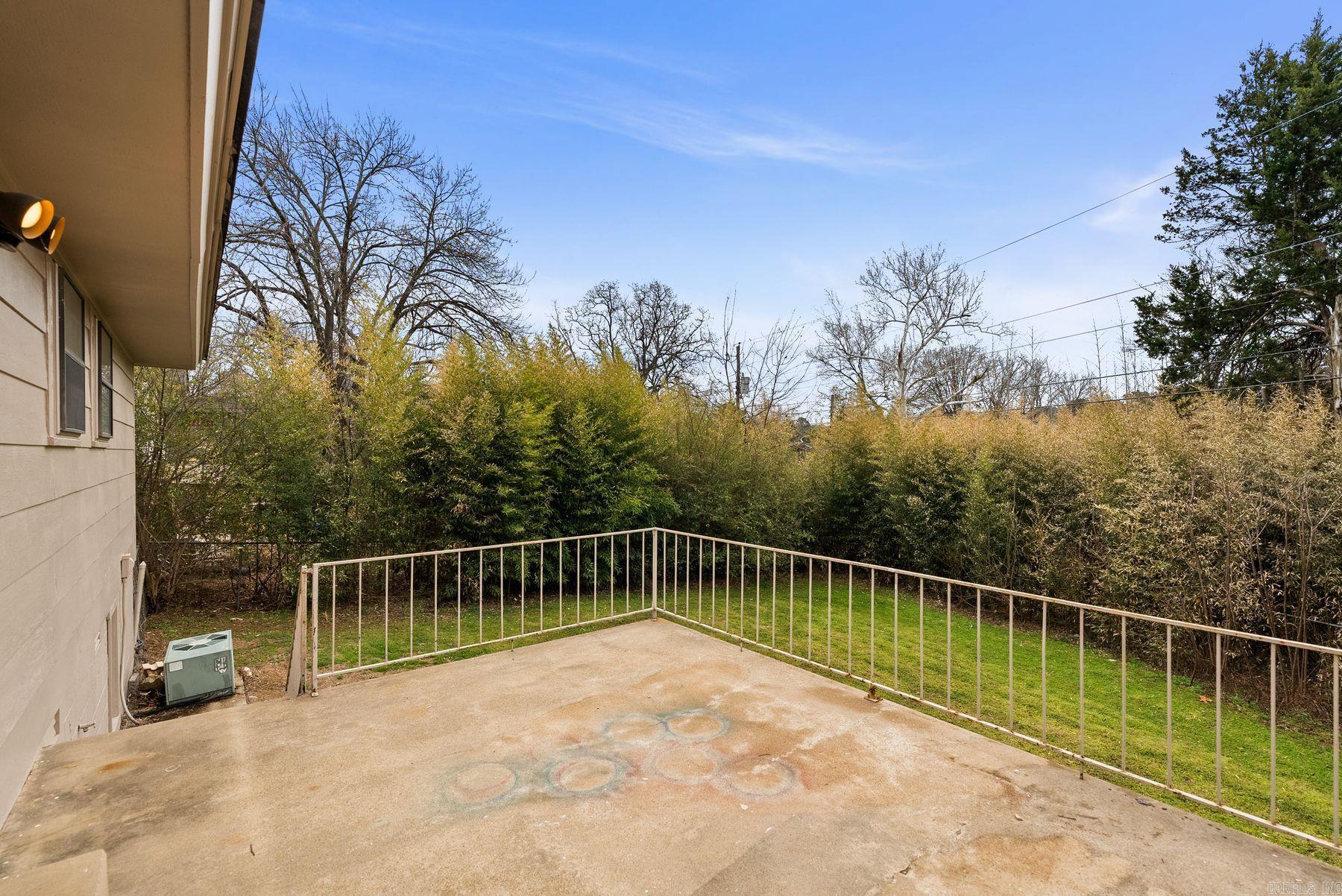 ELLIS ACRES - Residential