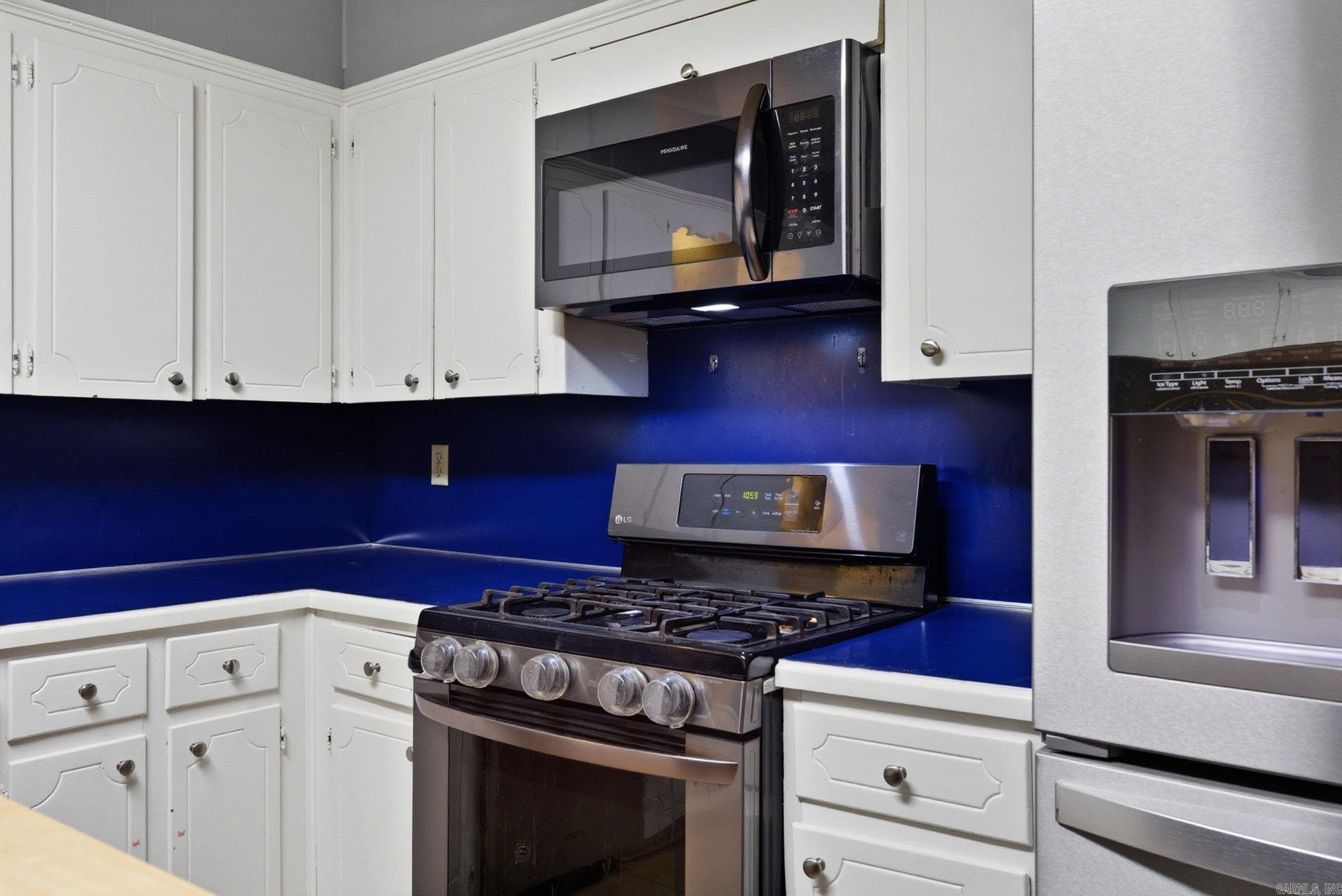 MARKHAM PINES - Residential