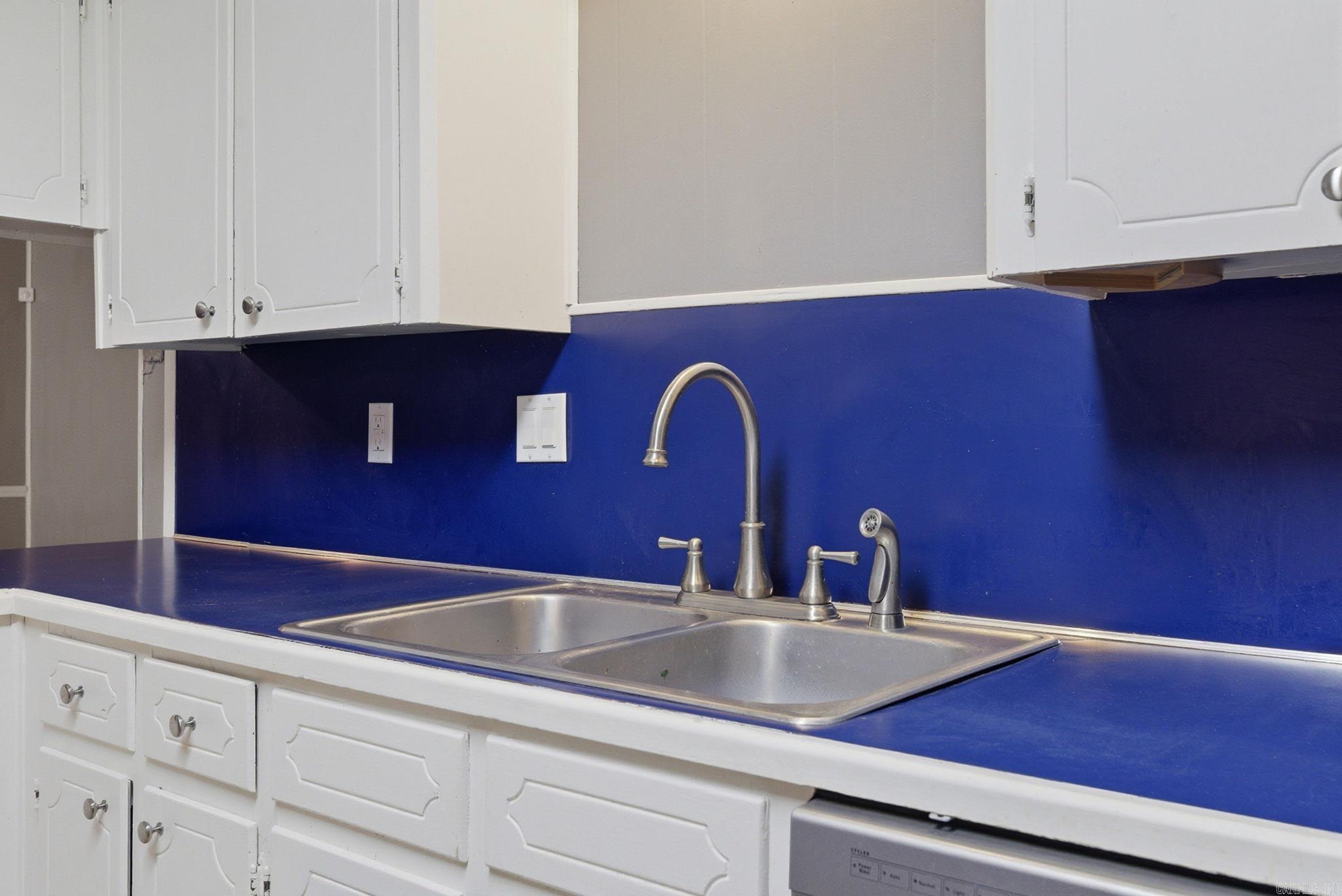 MARKHAM PINES - Residential