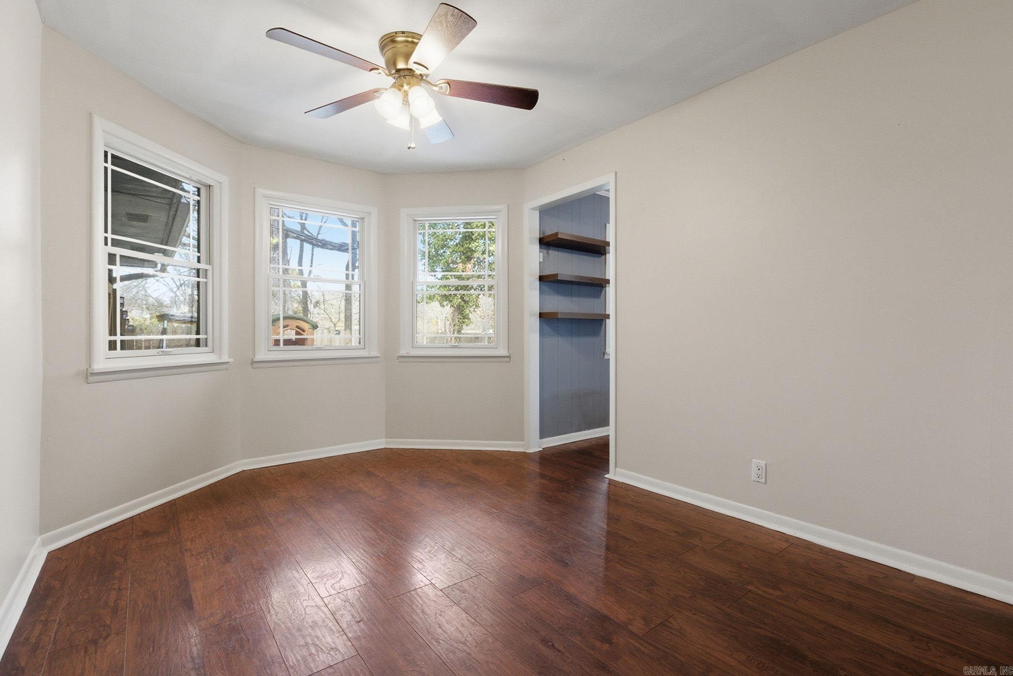 MARKHAM PINES - Residential