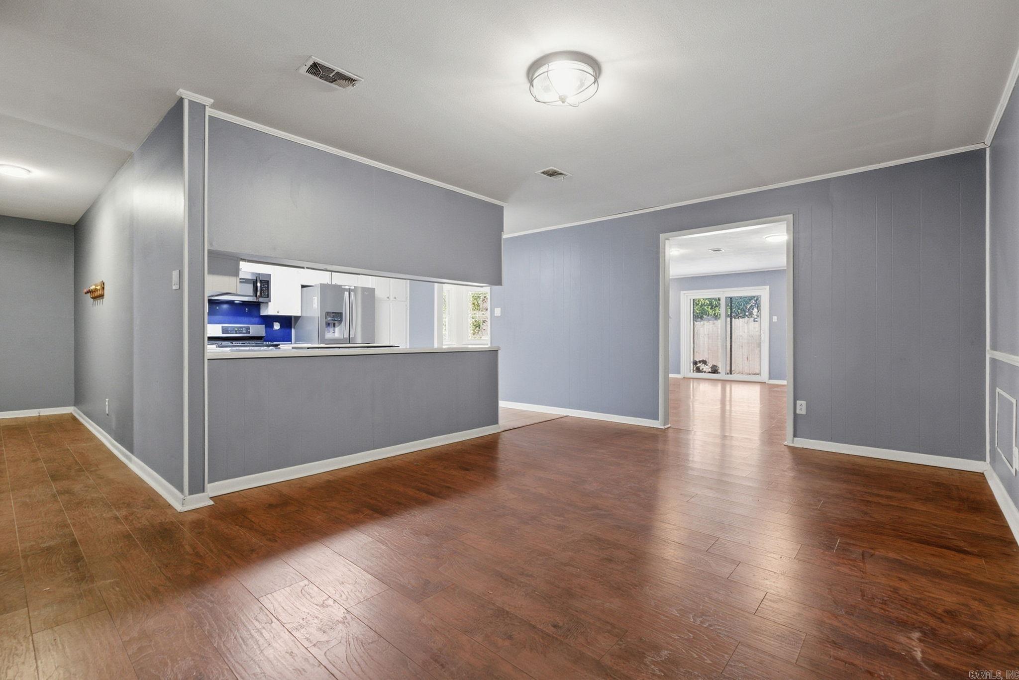 MARKHAM PINES - Residential