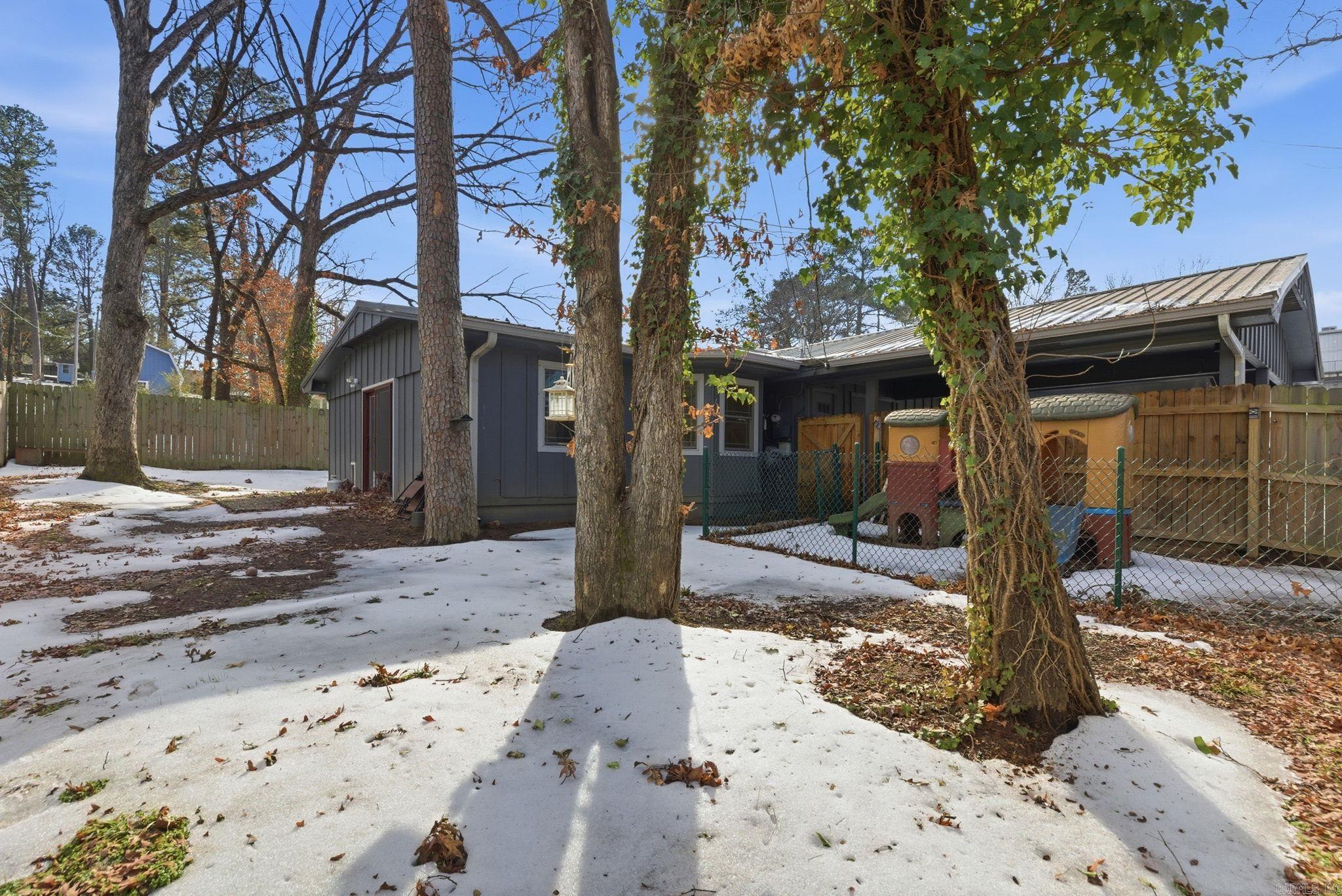 MARKHAM PINES - Residential