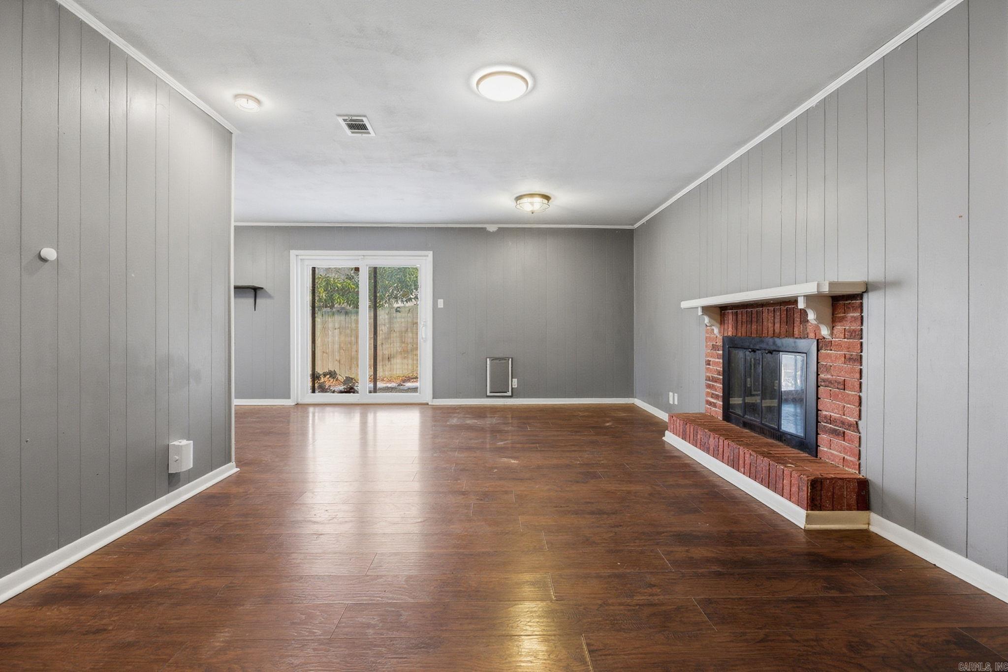 MARKHAM PINES - Residential