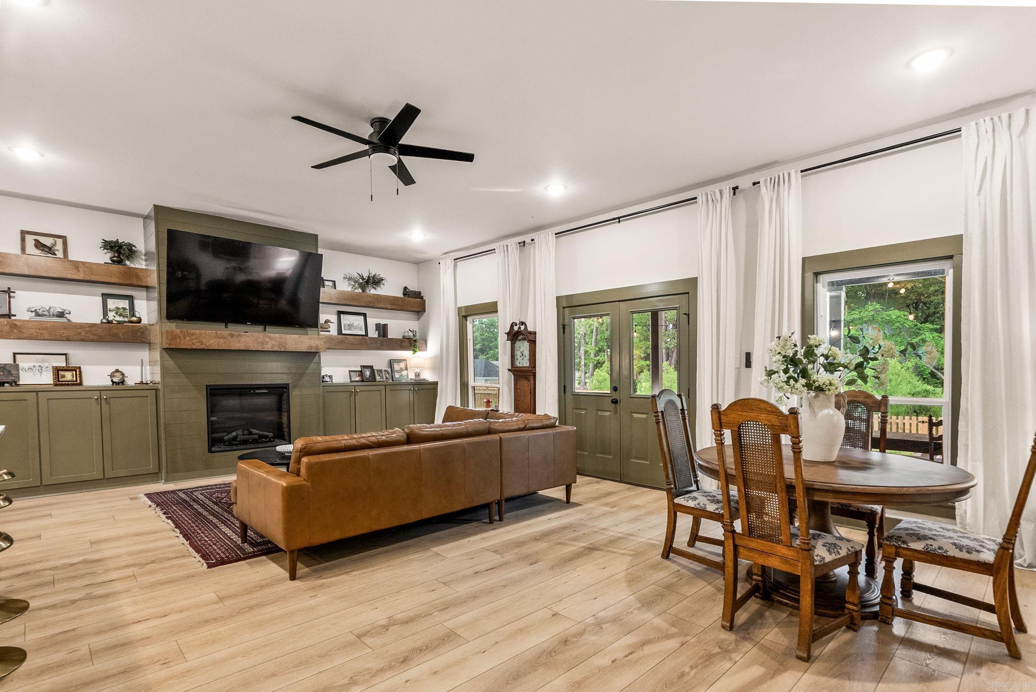 HIDDEN VALLEY ESTATES - Residential