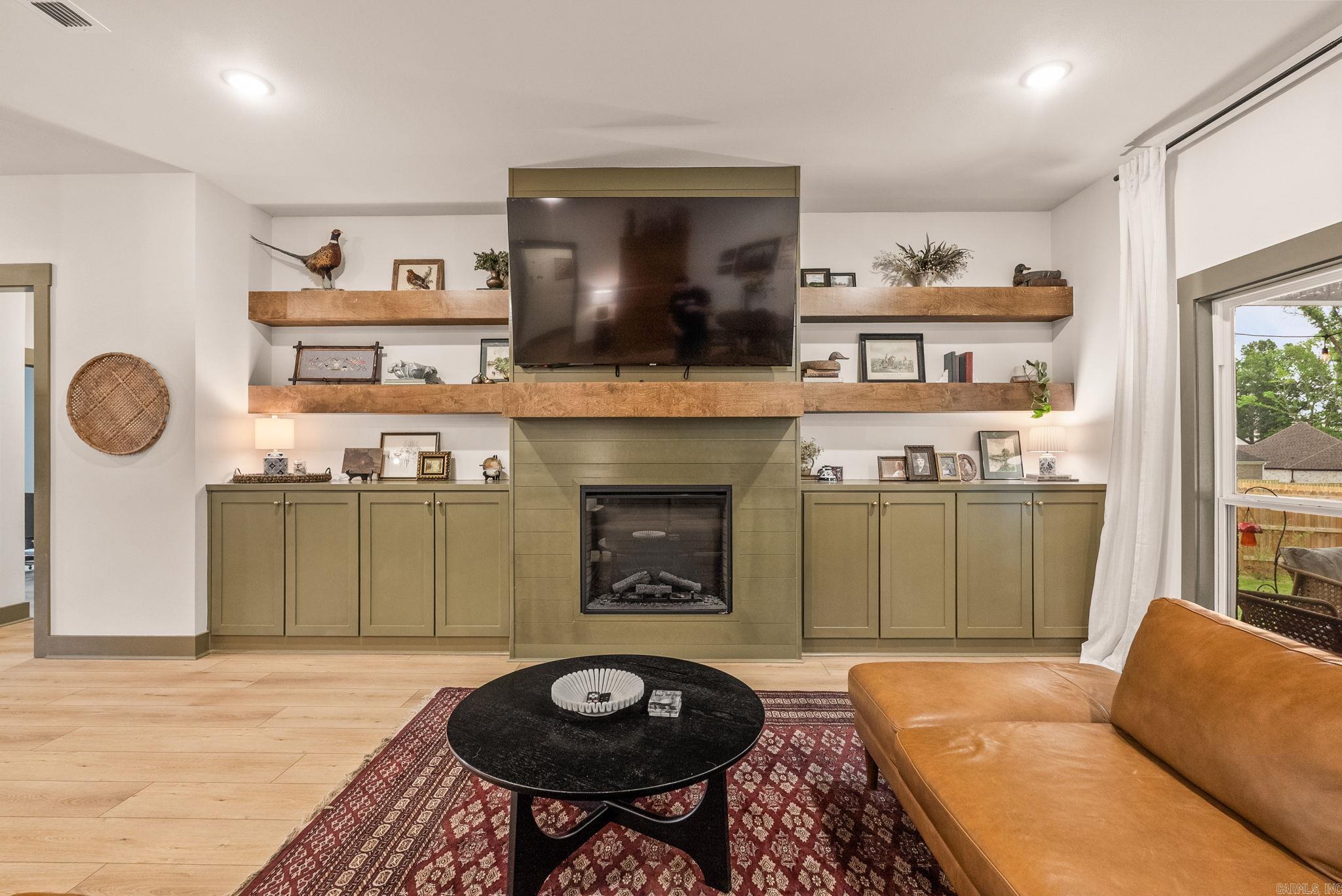 HIDDEN VALLEY ESTATES - Residential