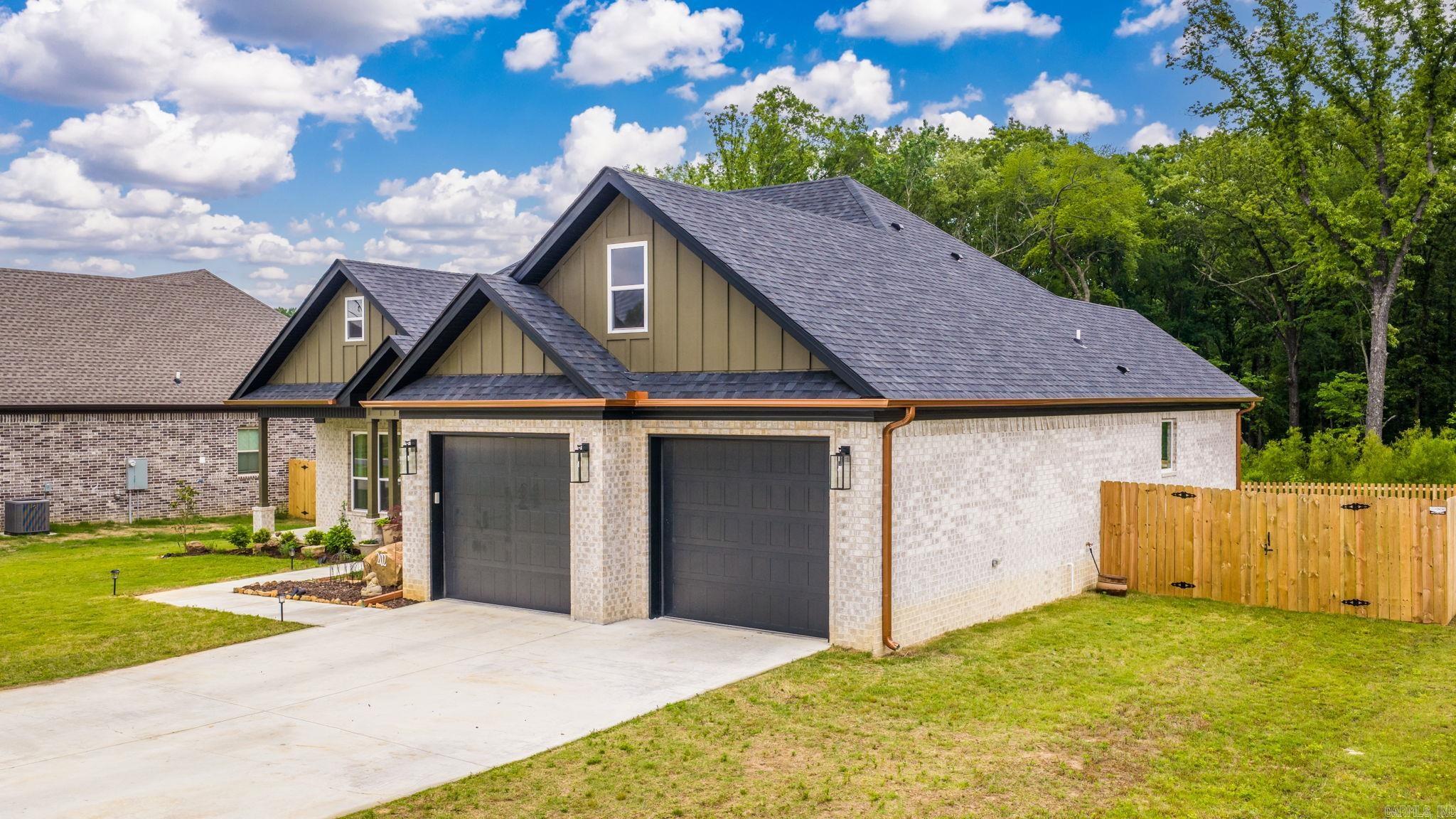 HIDDEN VALLEY ESTATES - Residential